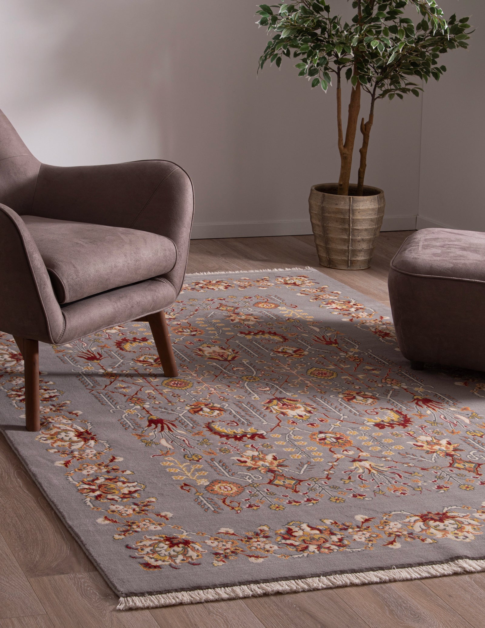 Rechteck Teppich Emmen Deluxe in Grau von Hadorn™ - Lifestyle Image