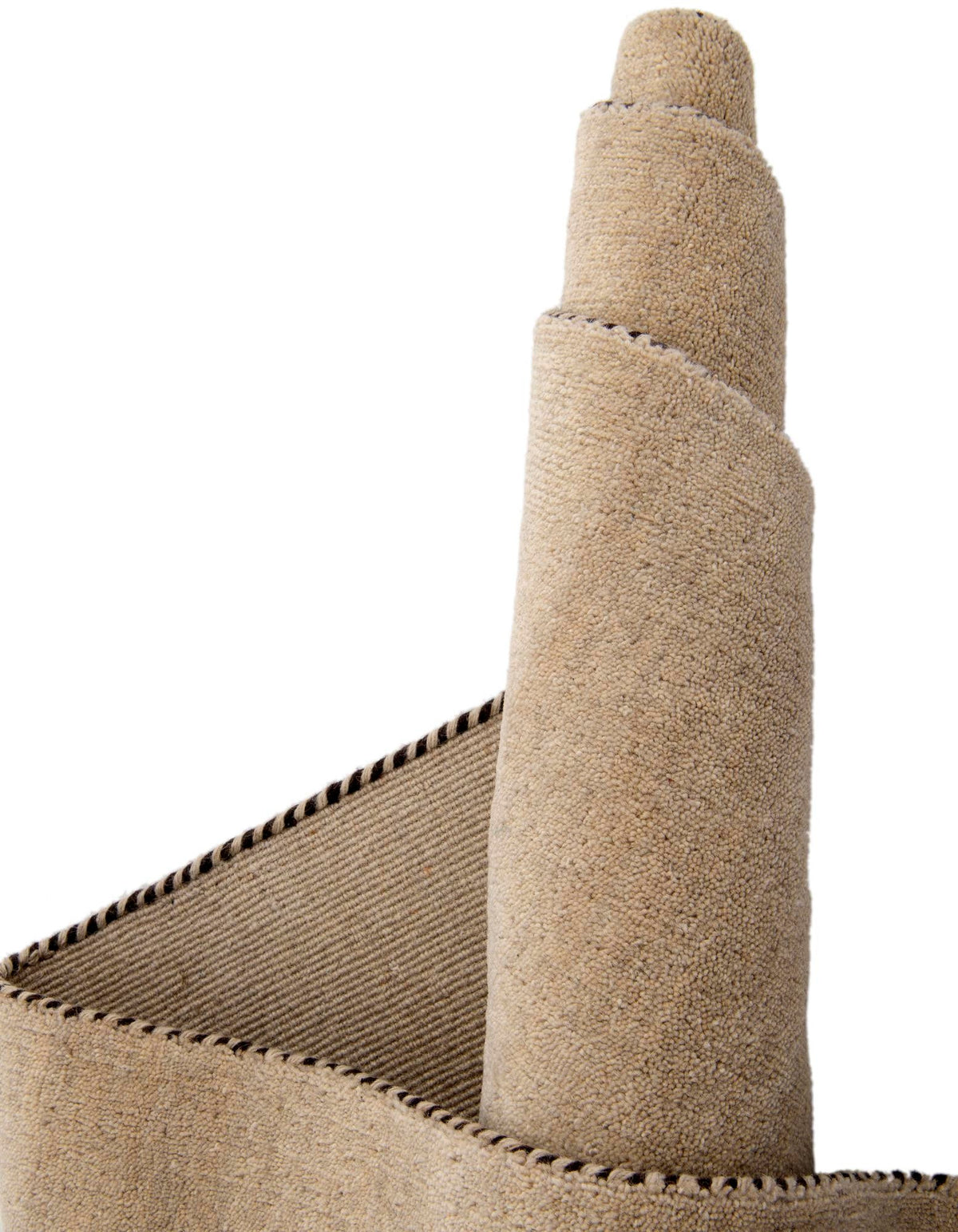 Wolle Teppich Solid Gabbeh in Beige von Hadorn™ - Lifestyle Image