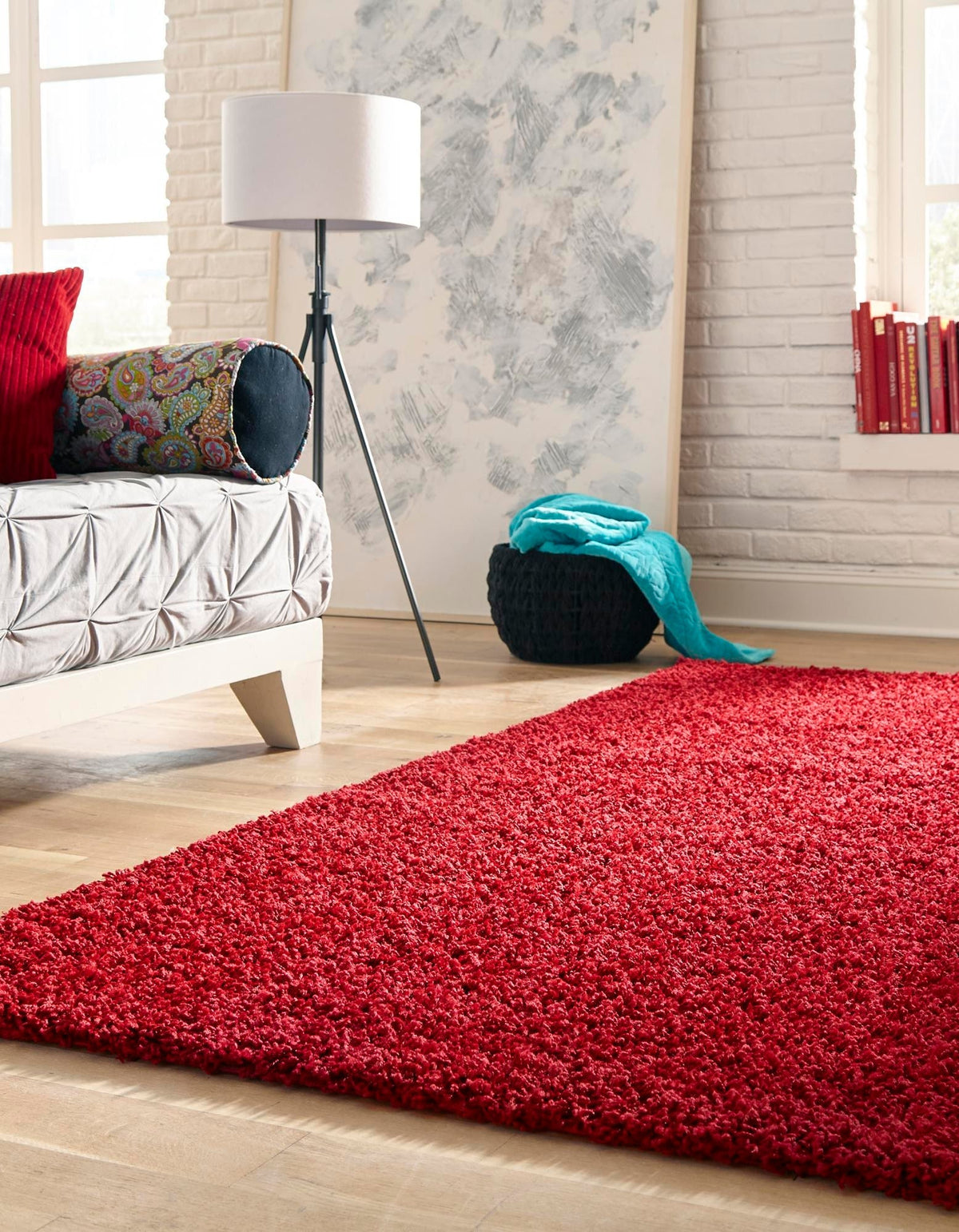 Rechteck Hochflorteppich Solid Shag in Rot von Hadorn™ - Lifestyle Image