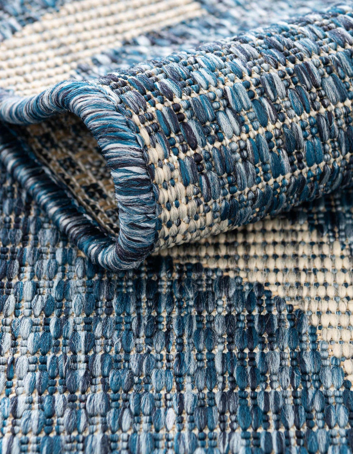 Rechteck Outdoor Teppich Tulum Outdoor in Marineblau von Hadorn™ - Lifestyle Image