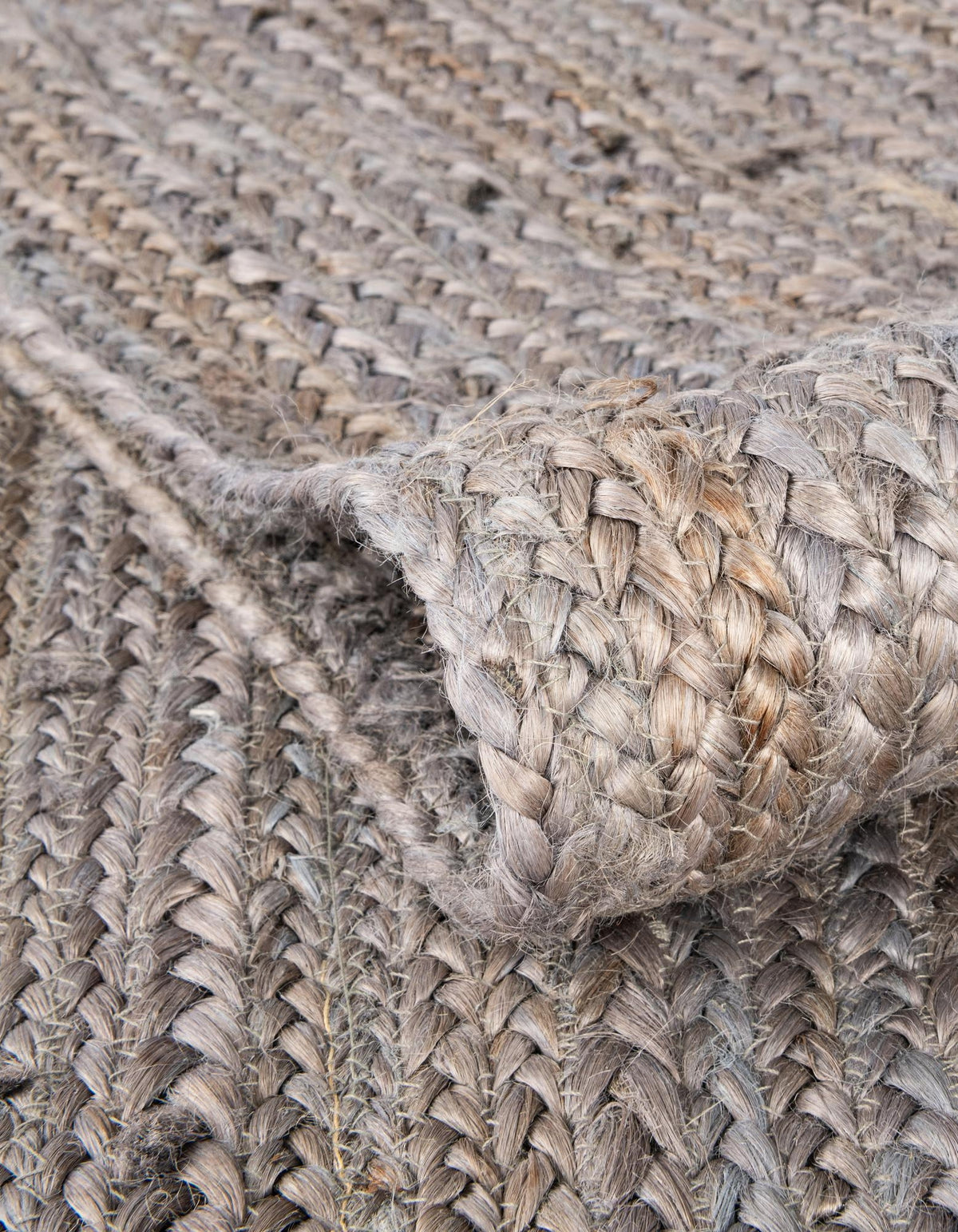 Rechteck Teppich Braided Jute in Grau von Hadorn™ - Lifestyle Image