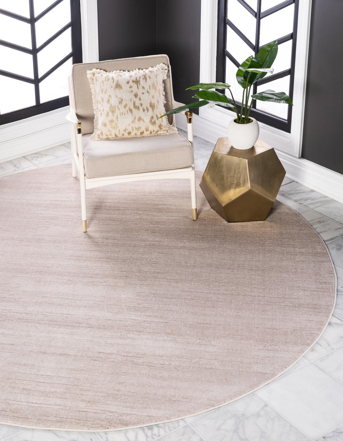 Rund Teppich Bellevue in Beige von Hadorn™ - Lifestyle Image