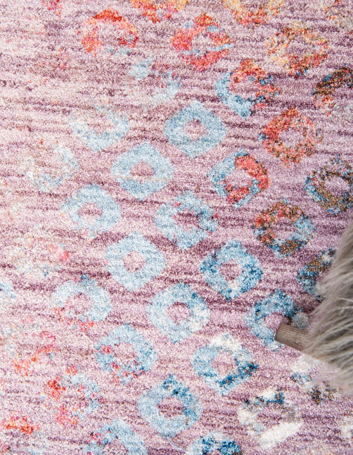 Rechteck Teppich Prism in Lila von Hadorn™ - Lifestyle Image