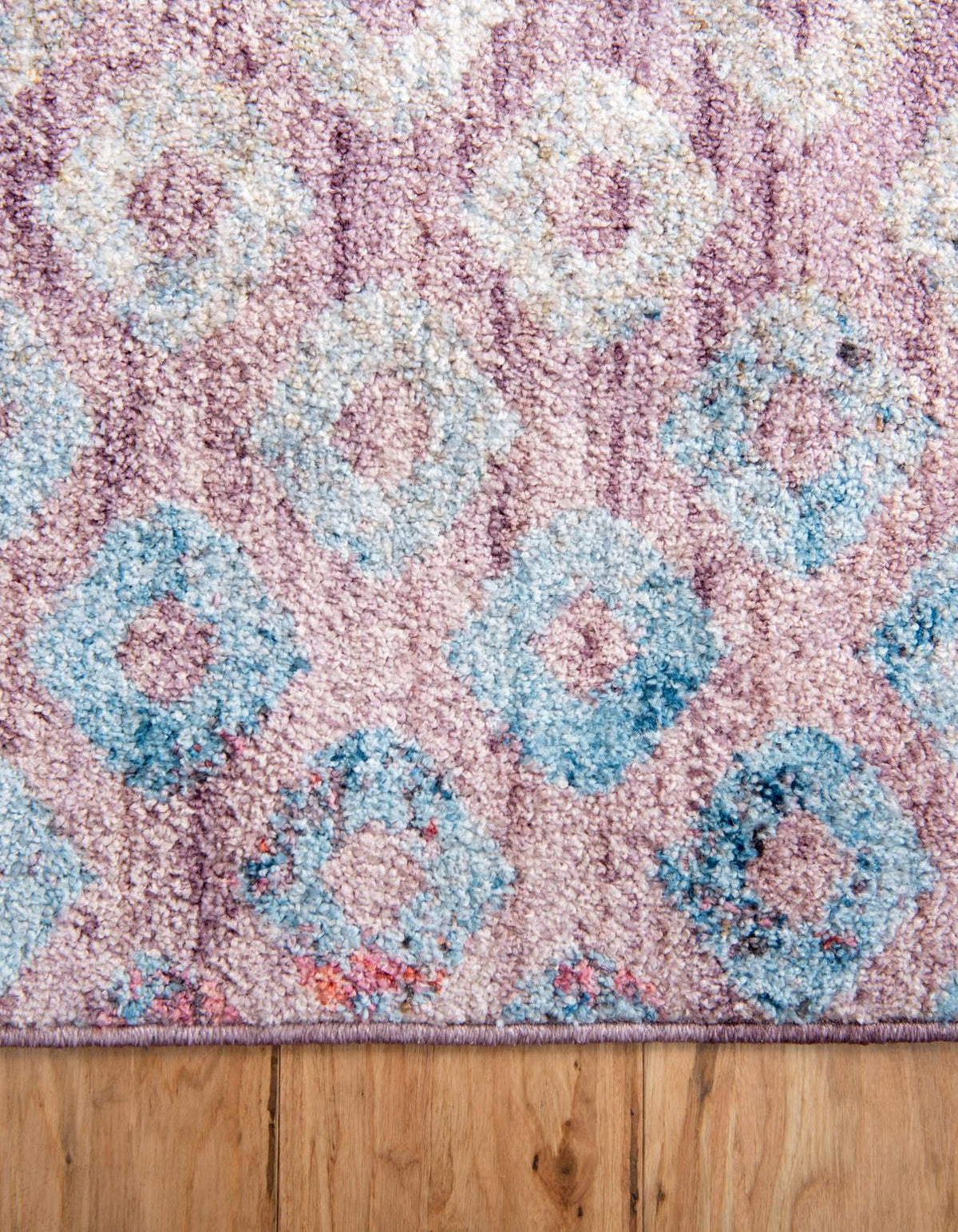 Rechteck Teppich Prism in Lila von Hadorn™ - Lifestyle Image