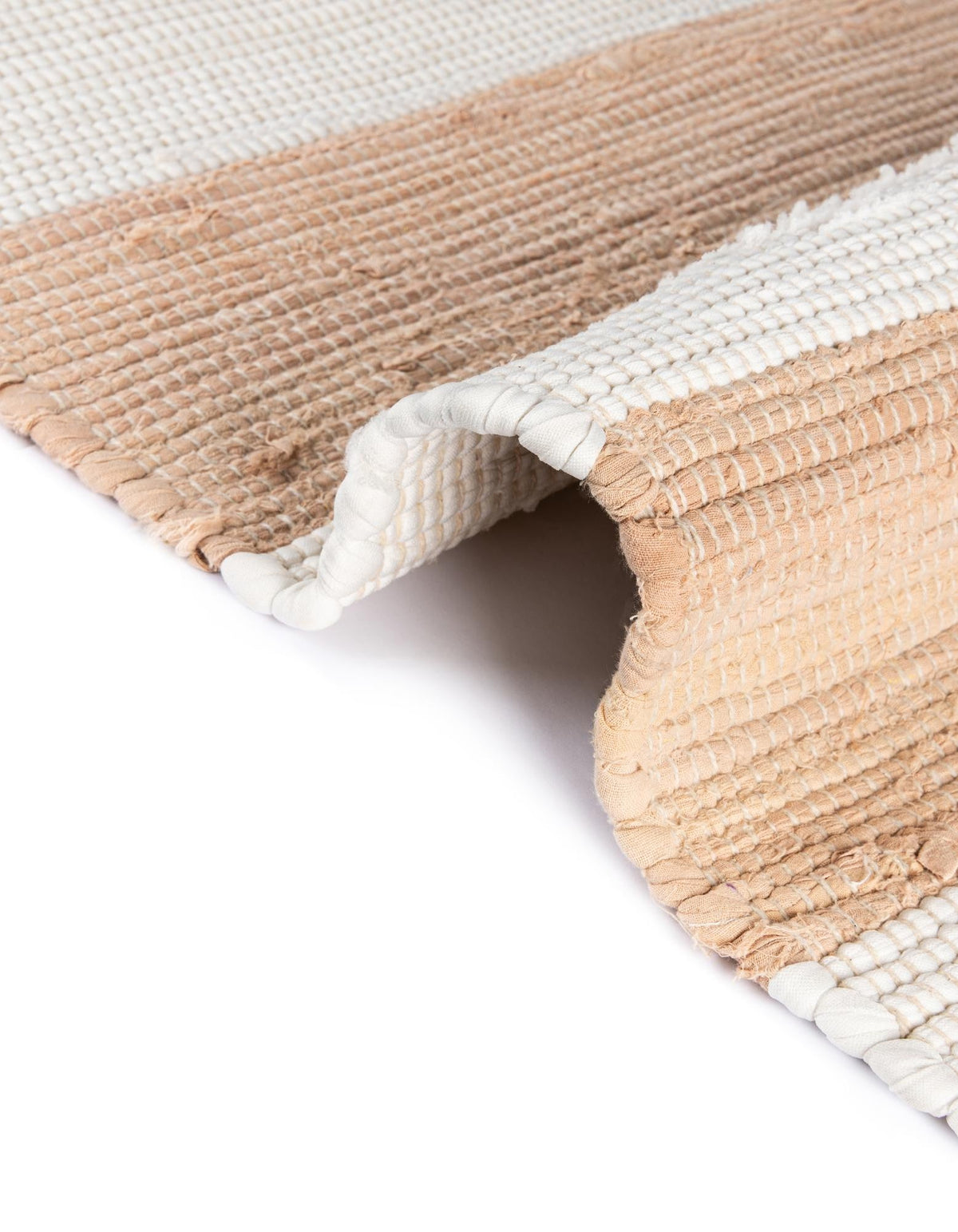 Rechteck Handgeflochten Teppich Chindi Rag in Beige von Hadorn™ - Lifestyle Image