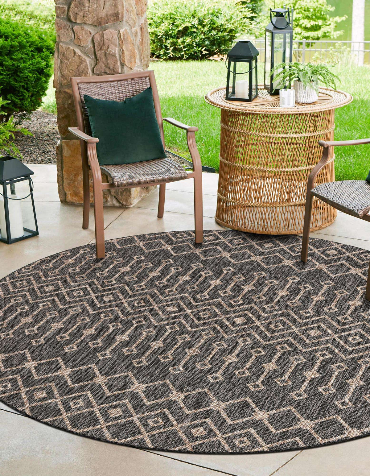 Rund Outdoor Teppich Tulum Outdoor in Anthrazit von Hadorn™ - Lifestyle Image