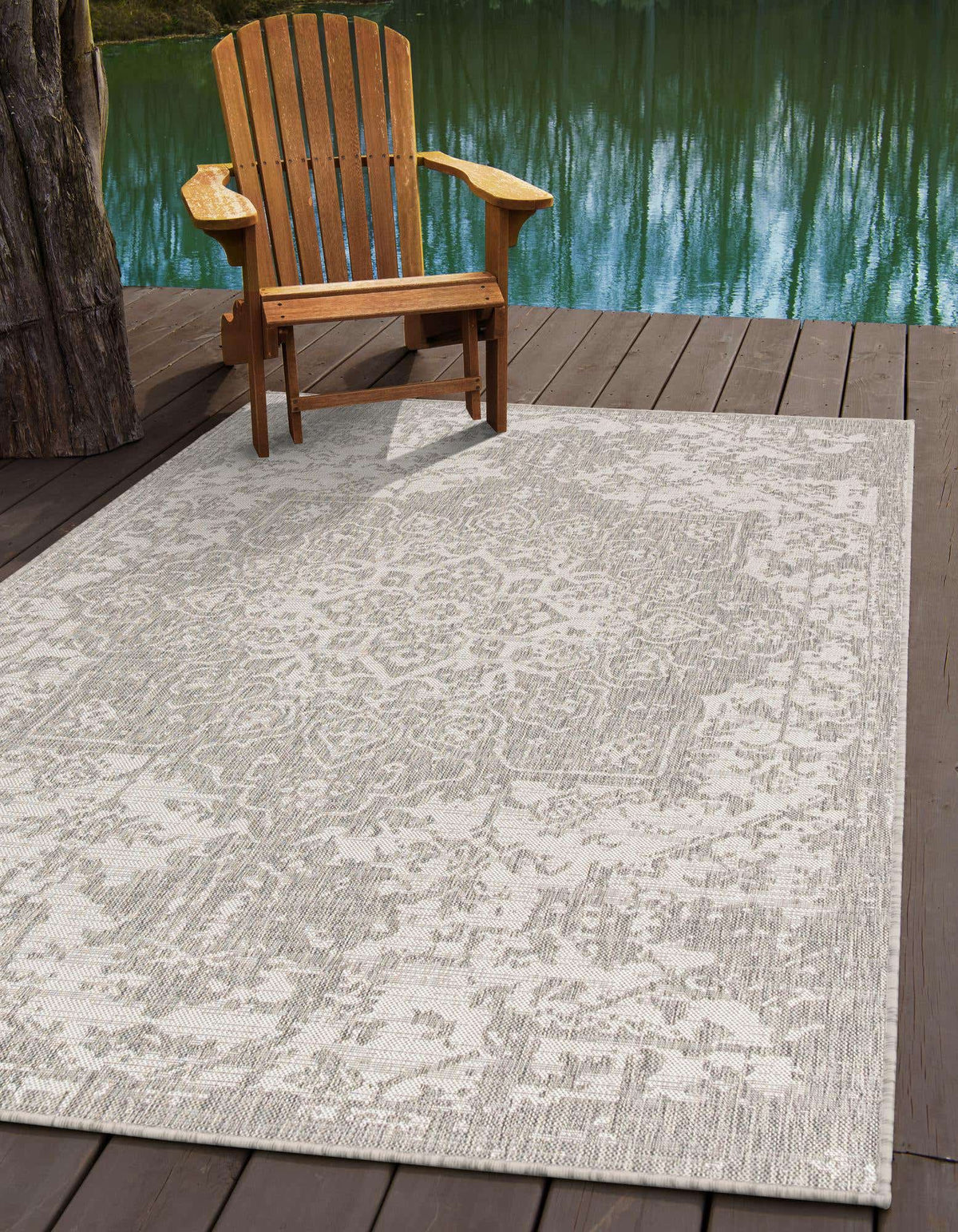 Rechteck Outdoor Teppich Tulum Outdoor Classical in Grau von Hadorn™ - Lifestyle Image