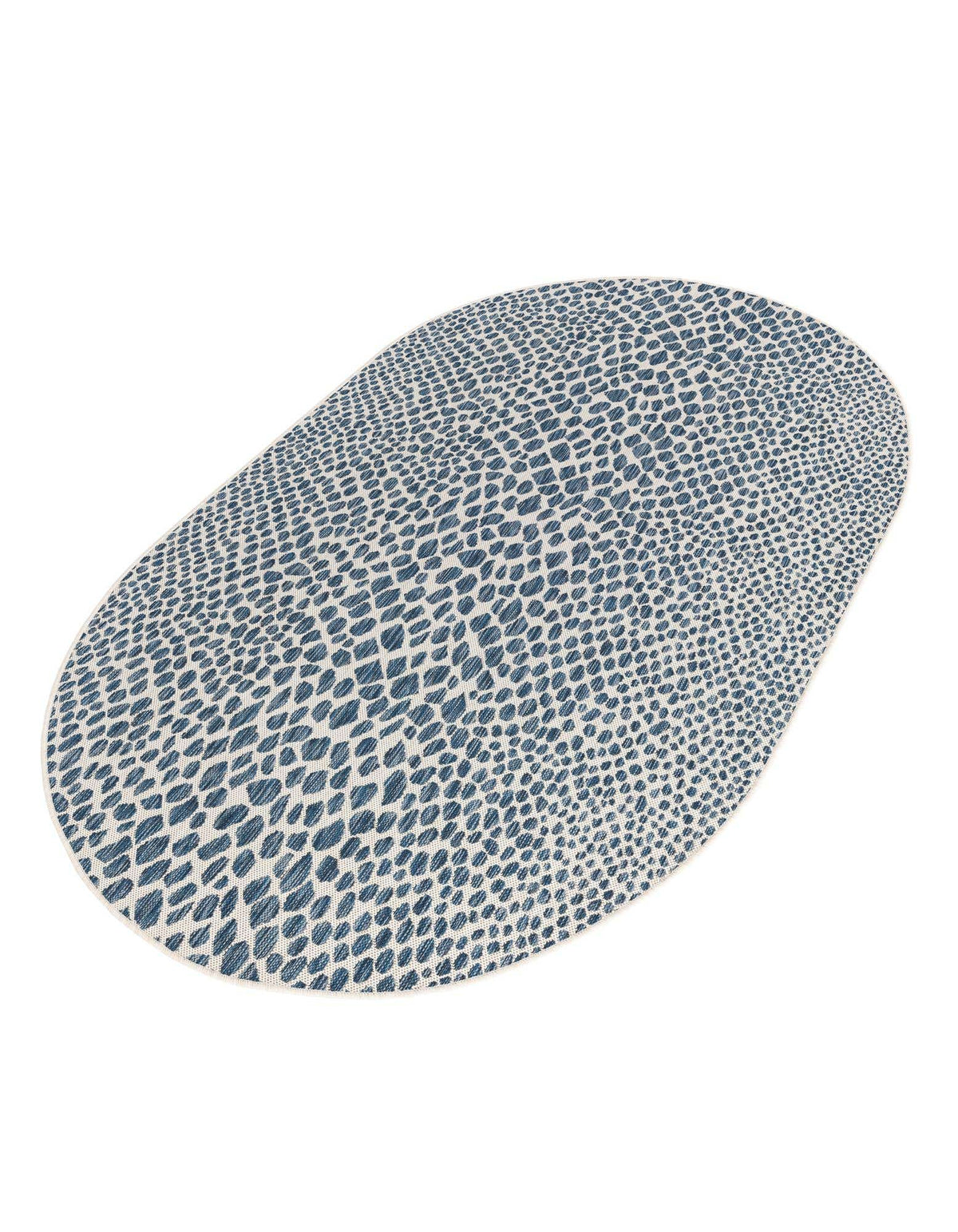 Oval Outdoor Teppich Tulum Outdoor in Blau von Hadorn™ - Lifestyle Image