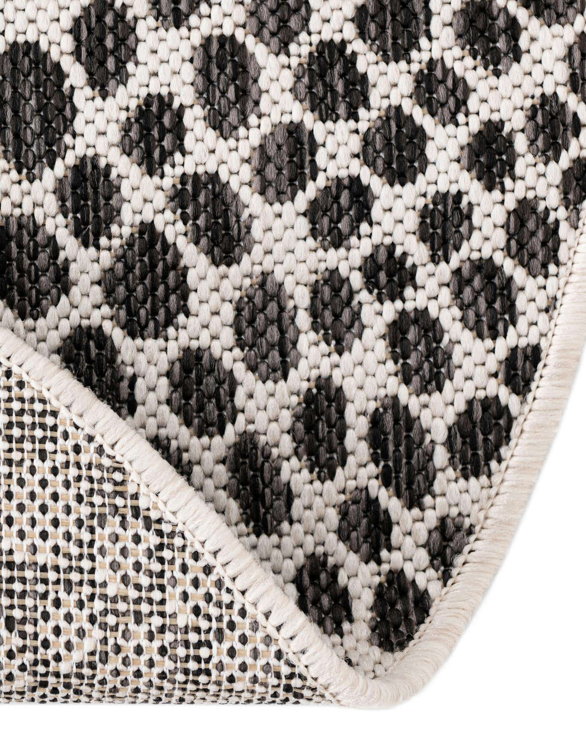 Oval Outdoor Teppich Tulum Outdoor in Schwarz von Hadorn™ - Lifestyle Image