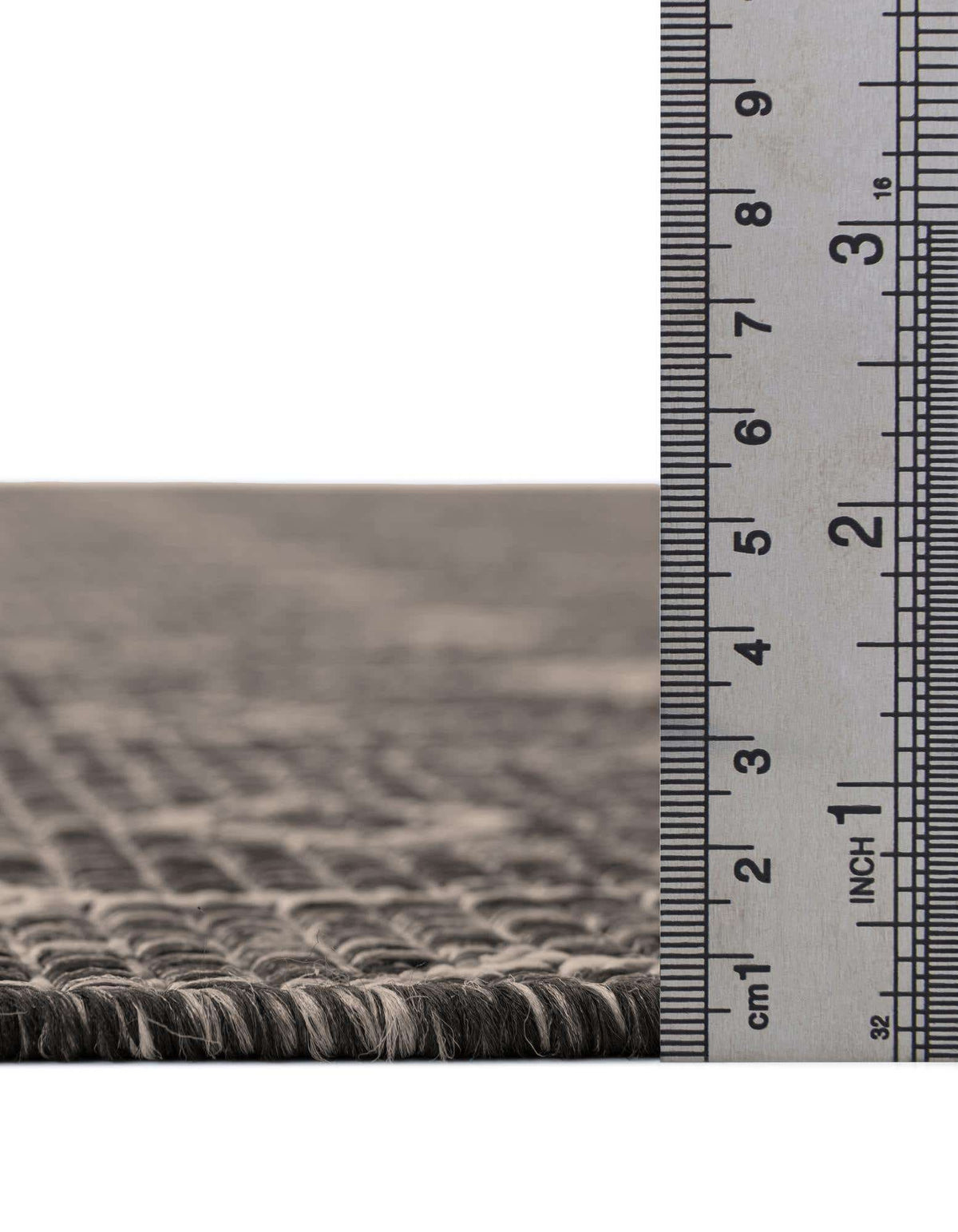 Oval Outdoor Teppich Tulum Outdoor in Anthrazit von Hadorn™ - Lifestyle Image