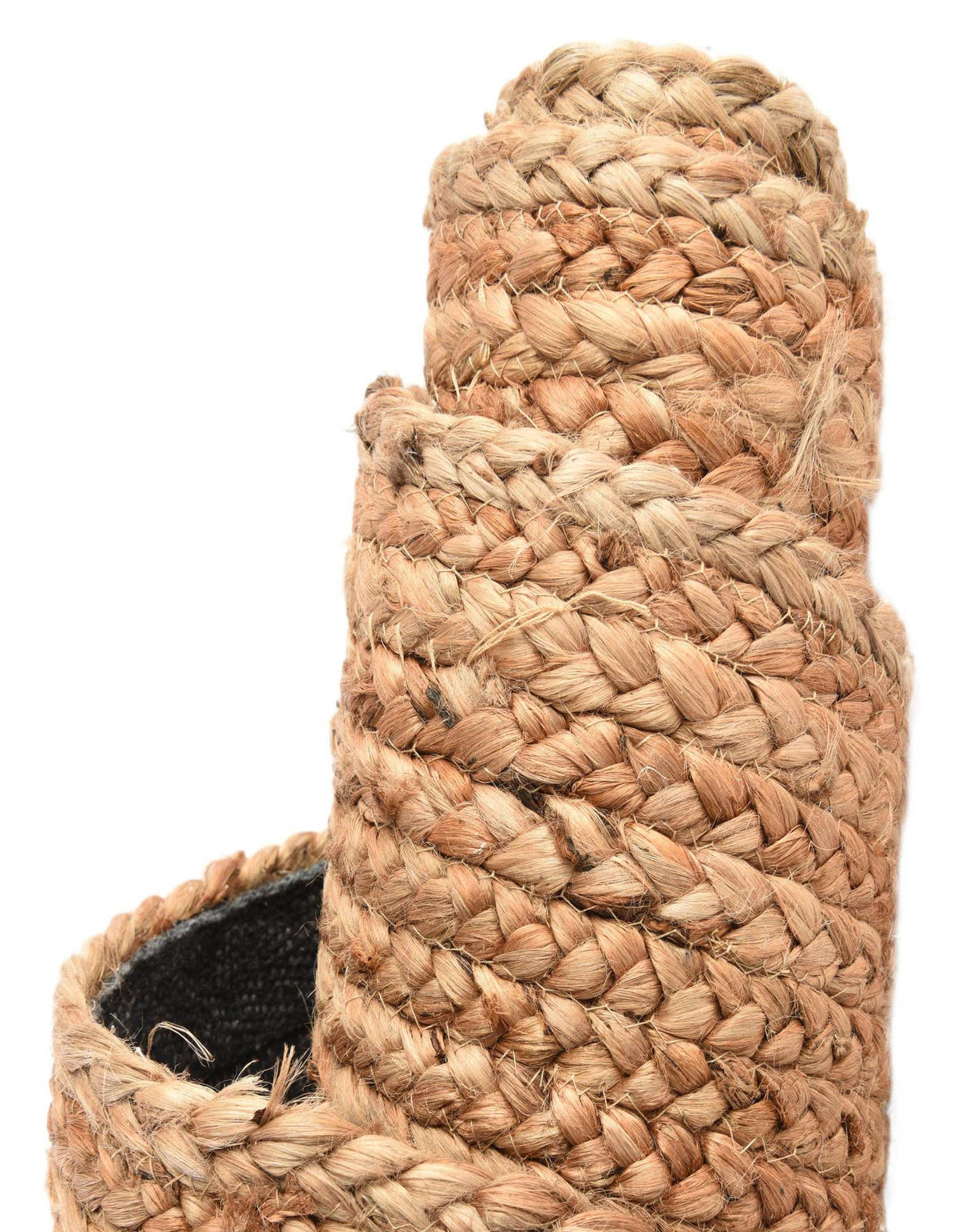 Rechteck Handgeflochten Teppich Braided Jute Luxe in Natürlich von Hadorn™ - Lifestyle Image