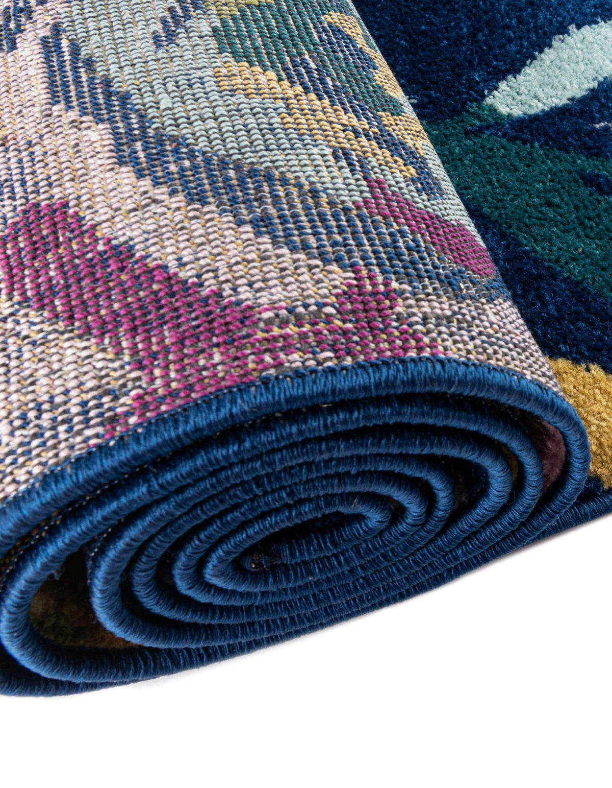 Achteck Teppich Bloom in Marineblau von Hadorn™ - Lifestyle Image