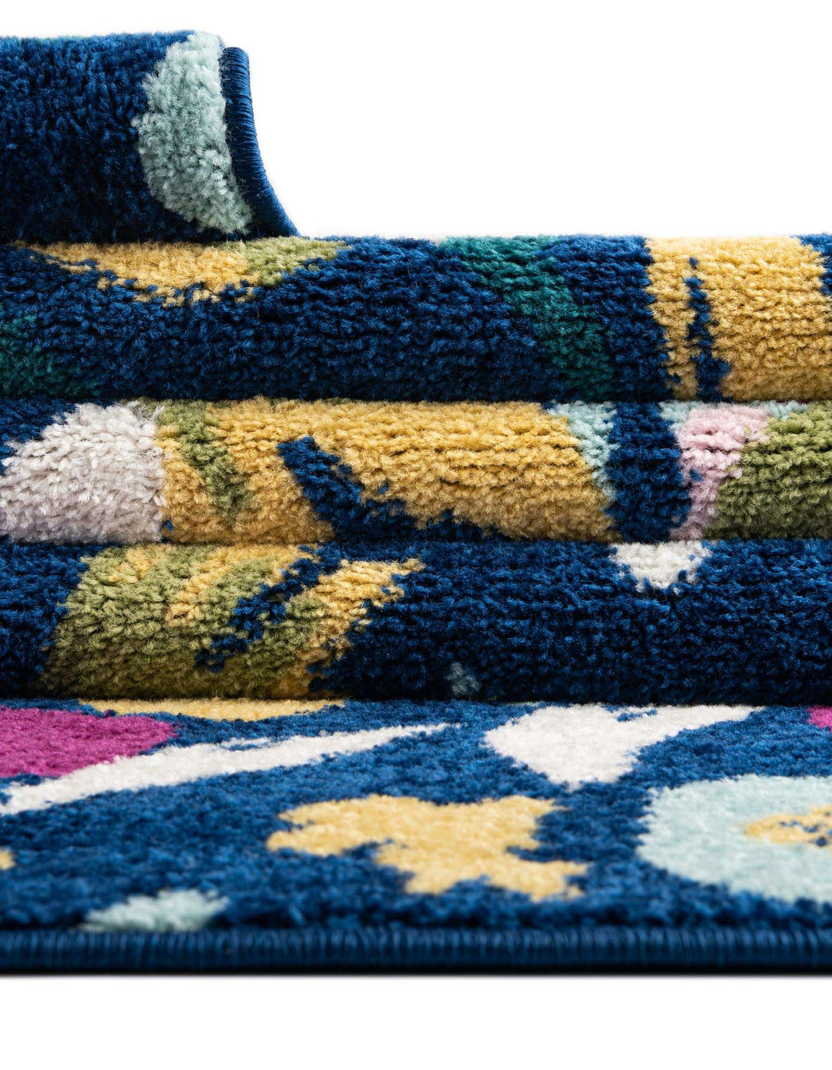 Achteck Teppich Bloom in Marineblau von Hadorn™ - Lifestyle Image