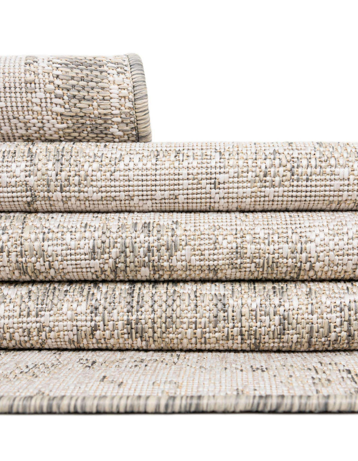 Rechteck Outdoor Teppich Tulum Outdoor in Grau von Hadorn™ - Lifestyle Image