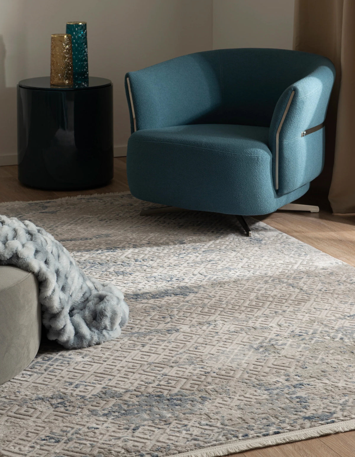 Rechteck Teppich Davos Fusion in Blau von Hadorn™ - Lifestyle Image