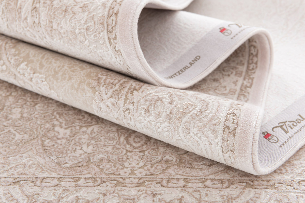 Rechteck Luxus Teppich Sion in Creme von Hadorn™ - Lifestyle Image