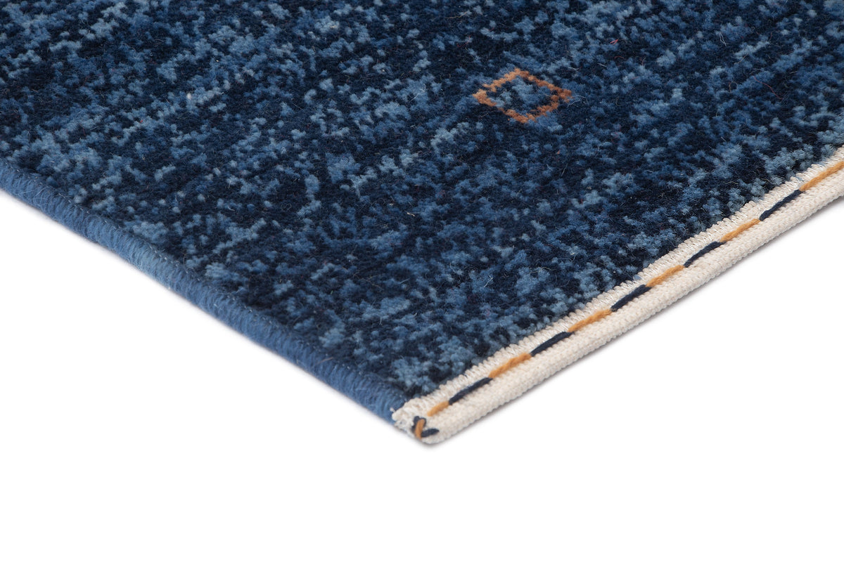 Rechteck Teppich Emmen in Blau von Hadorn™ - Lifestyle Image