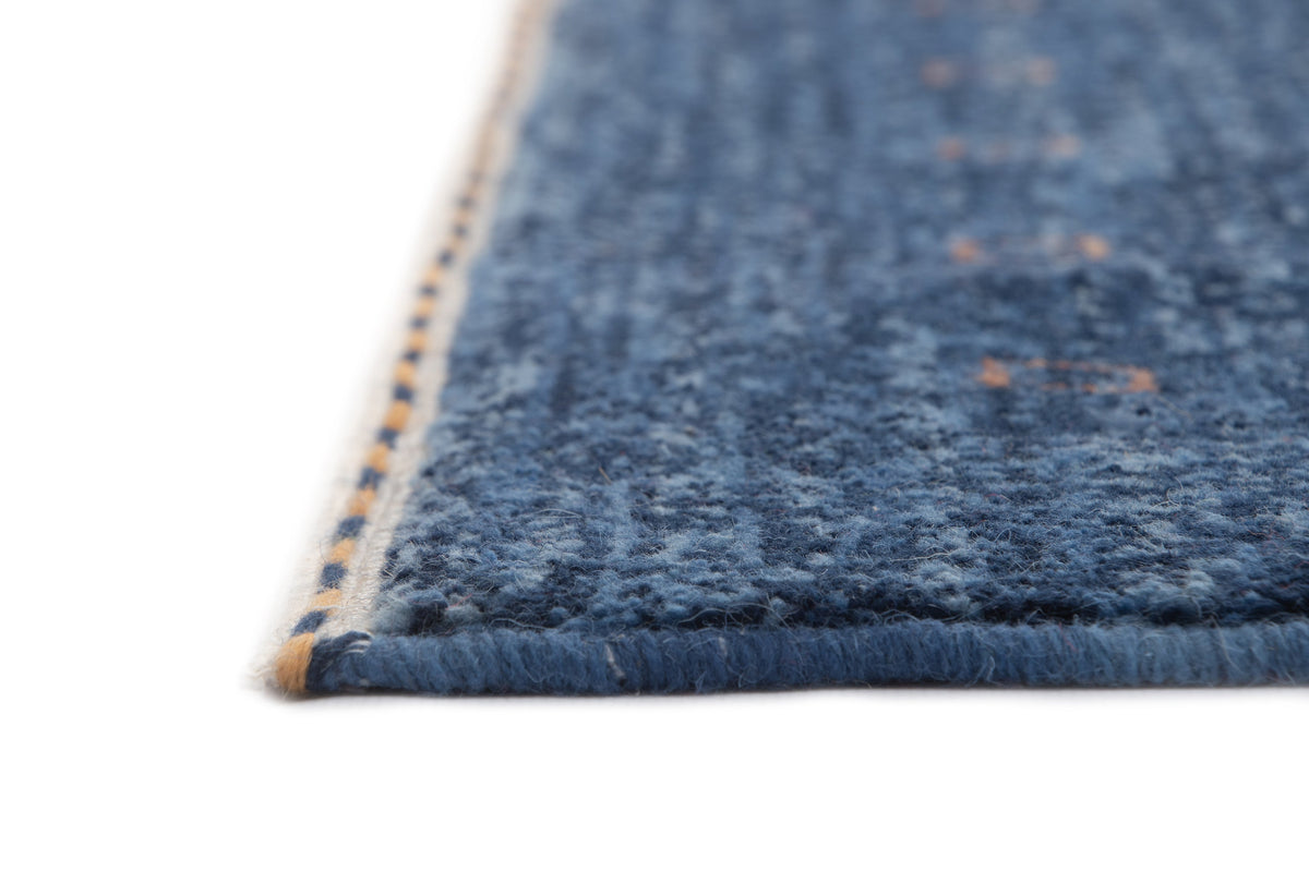 Rechteck Teppich Emmen in Blau von Hadorn™ - Lifestyle Image