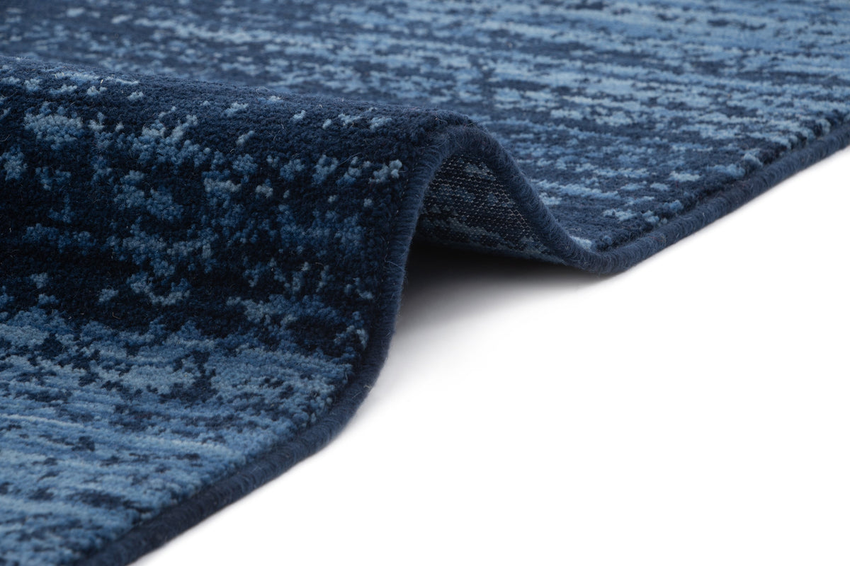 Rechteck Teppich Emmen in Blau von Hadorn™ - Lifestyle Image