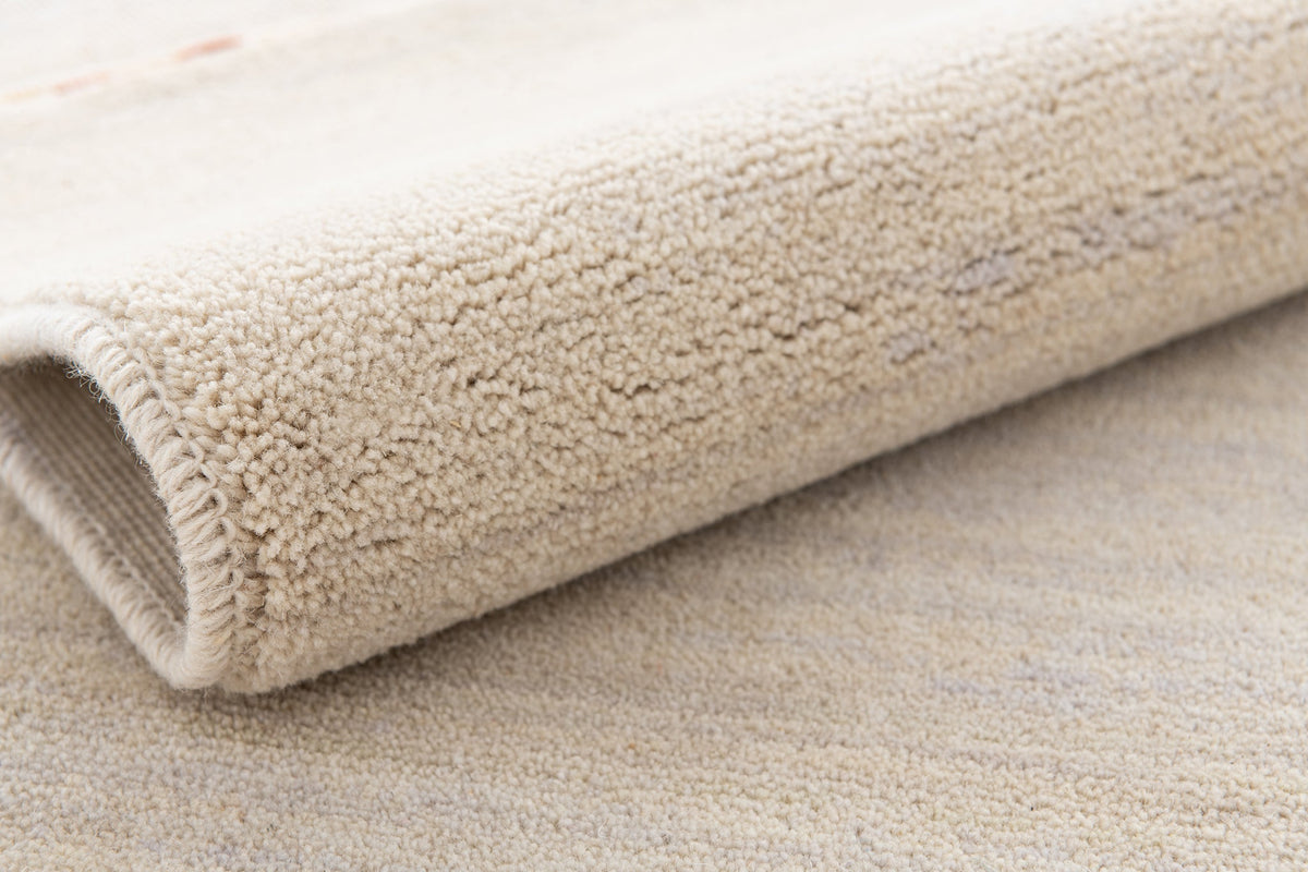 Rechteck Teppich Emmen in Beige von Hadorn™ - Lifestyle Image