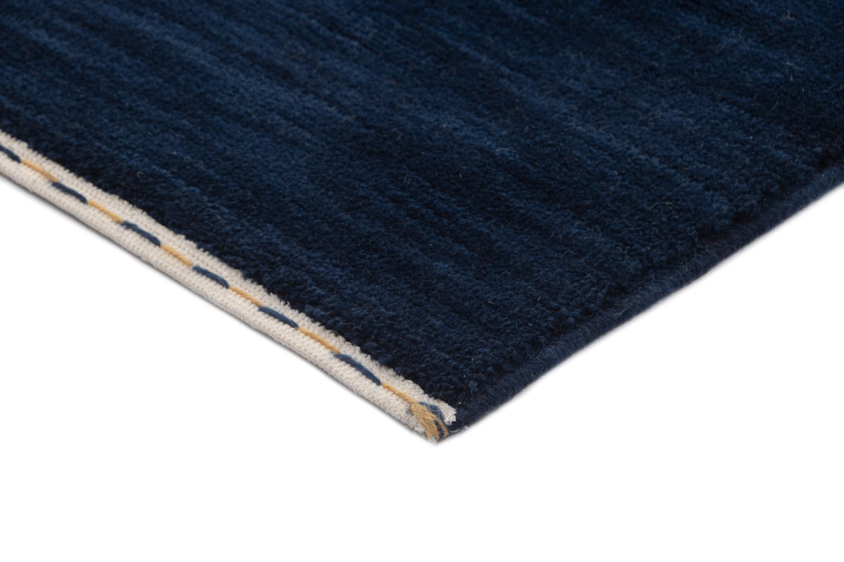 Rechteck Teppich Emmen in Blau von Hadorn™ - Lifestyle Image