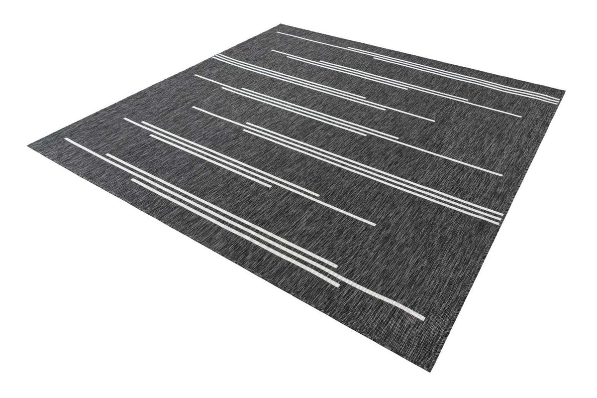 Quadratisch Outdoor Teppich Tulum Outdoor in Schwarz und Weiss von Hadorn™ - Lifestyle Image