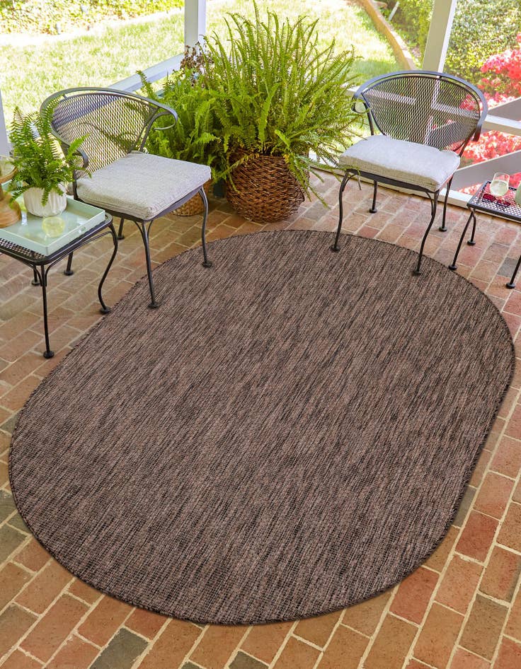 Oval Outdoor Teppich Tulum Outdoor in Hellbraun von Hadorn™ - Lifestyle Image
