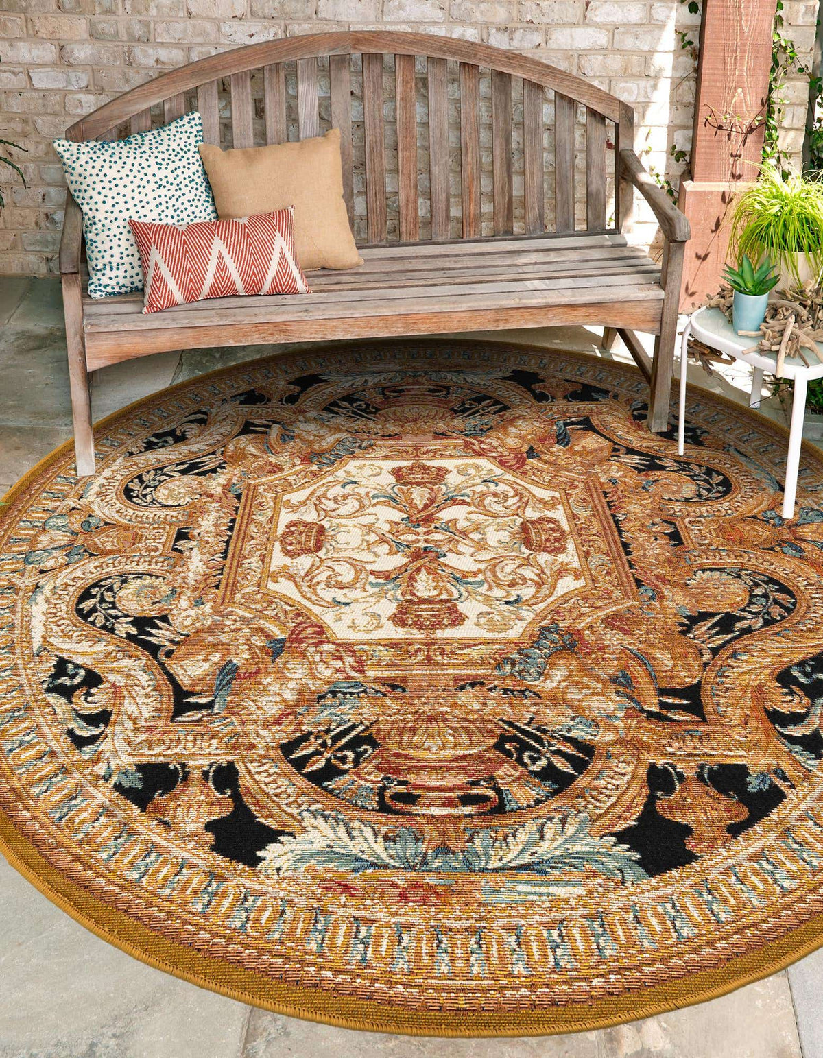 Outdoor Traditional