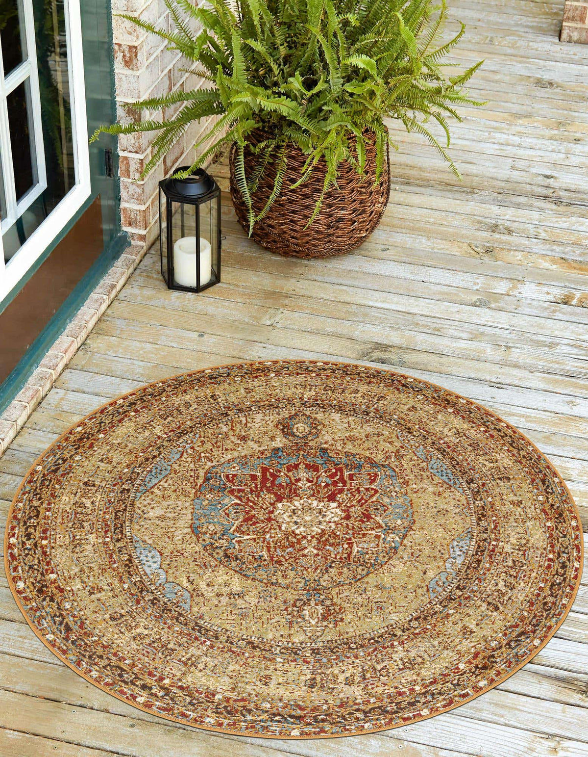 Outdoor Traditional