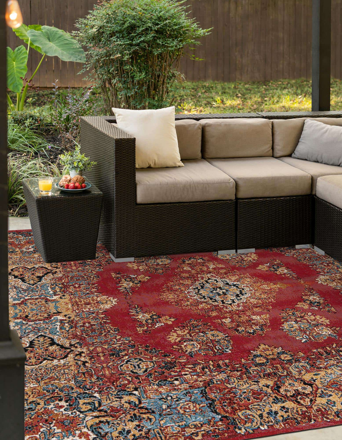 Outdoor Traditional