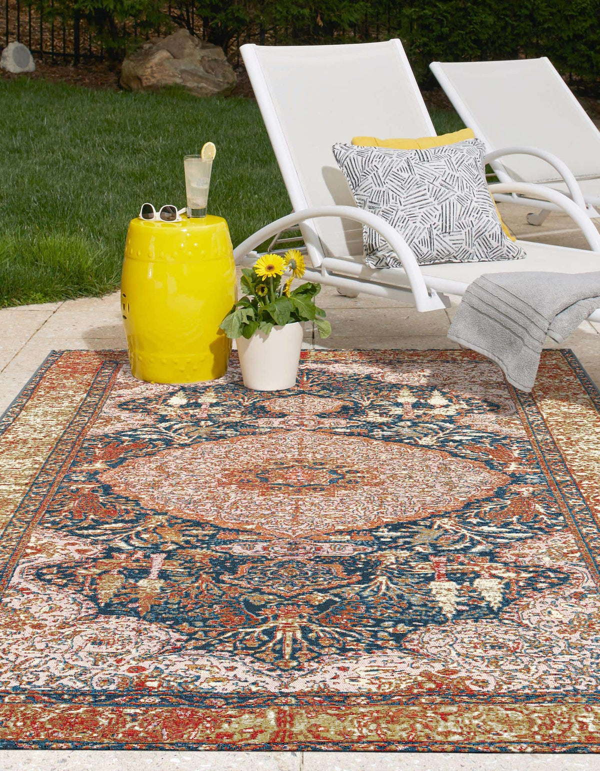 Outdoor Traditional