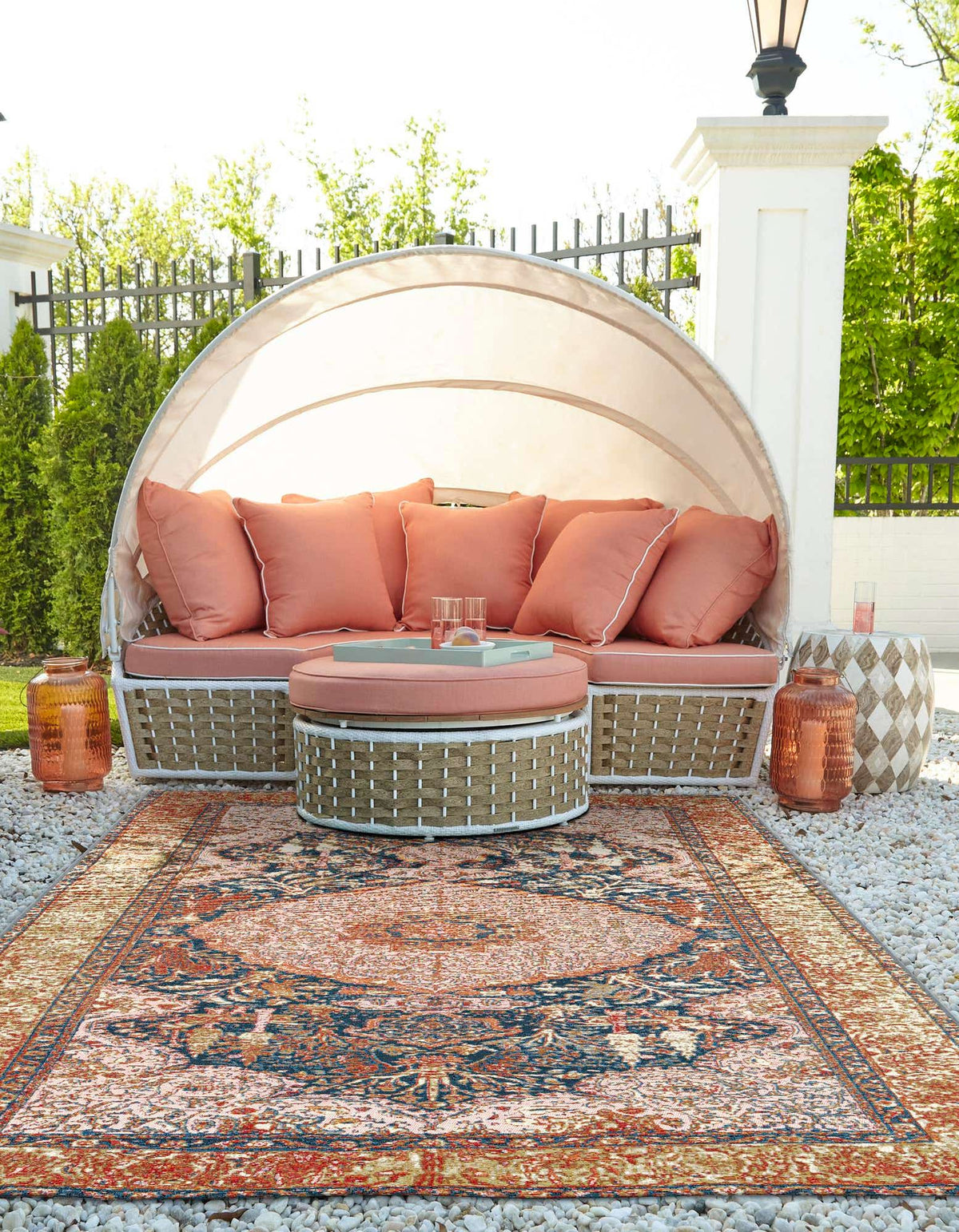 Outdoor Traditional