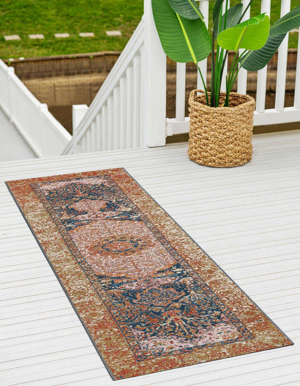 Outdoor Traditional
