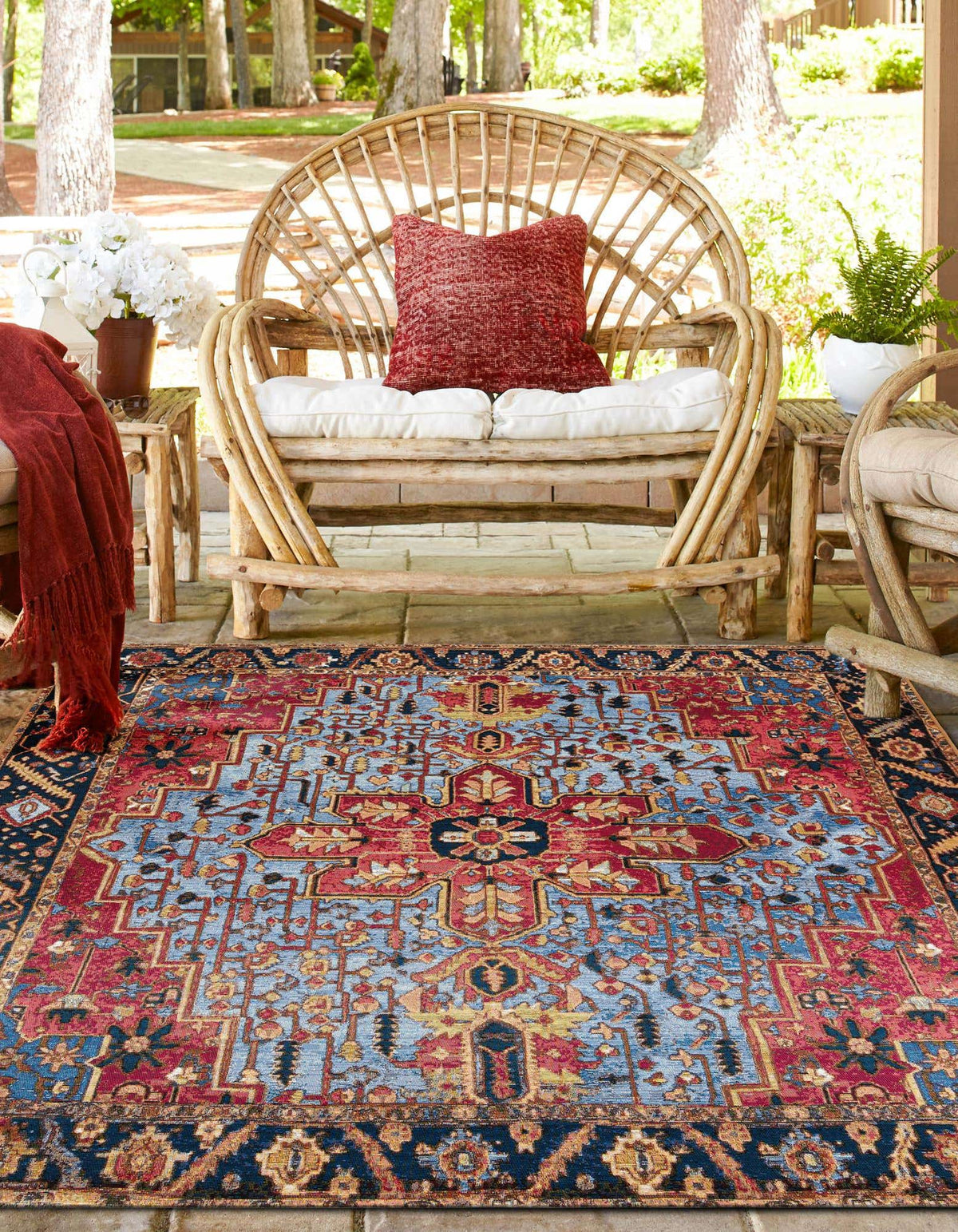 Outdoor Traditional