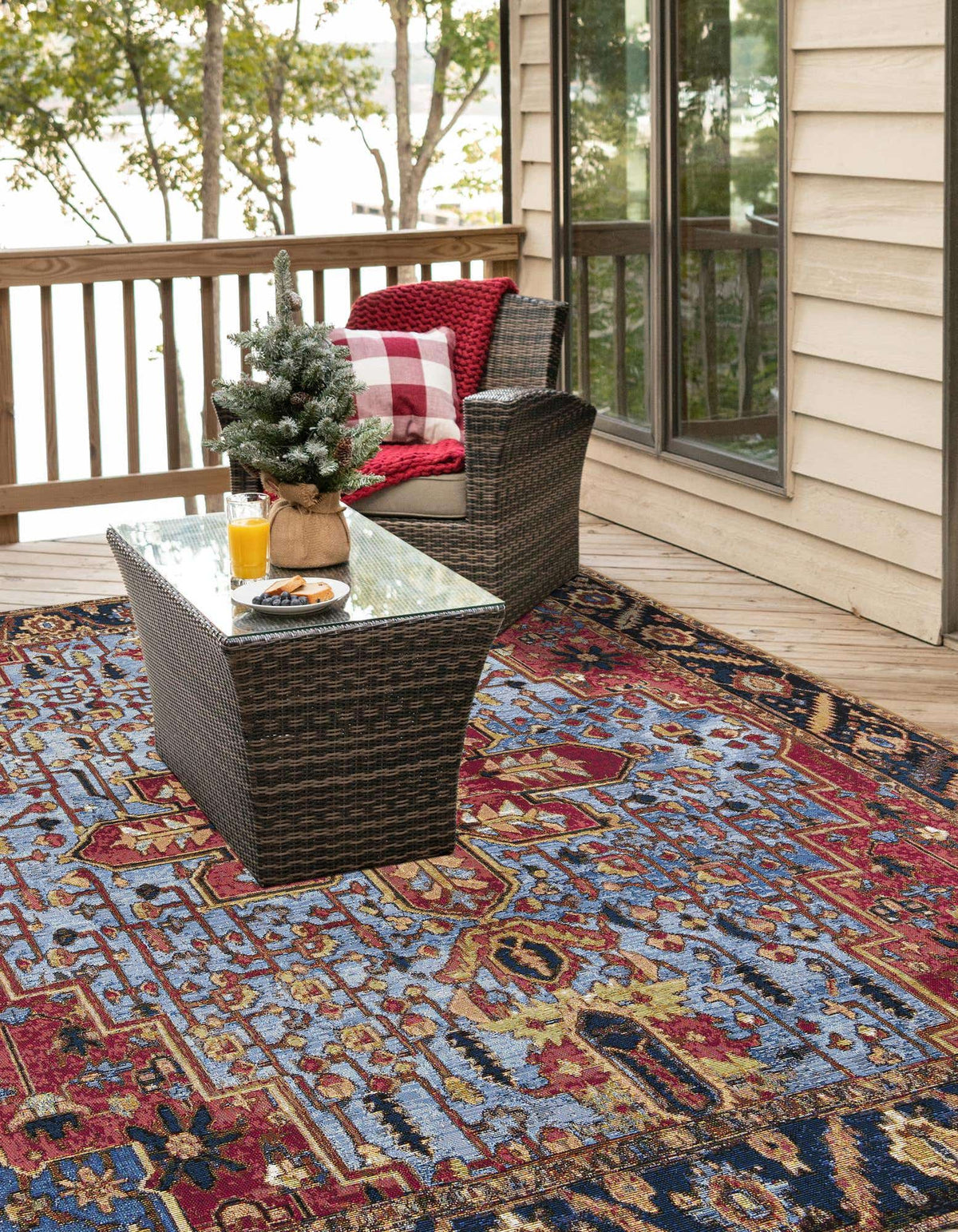 Outdoor Traditional