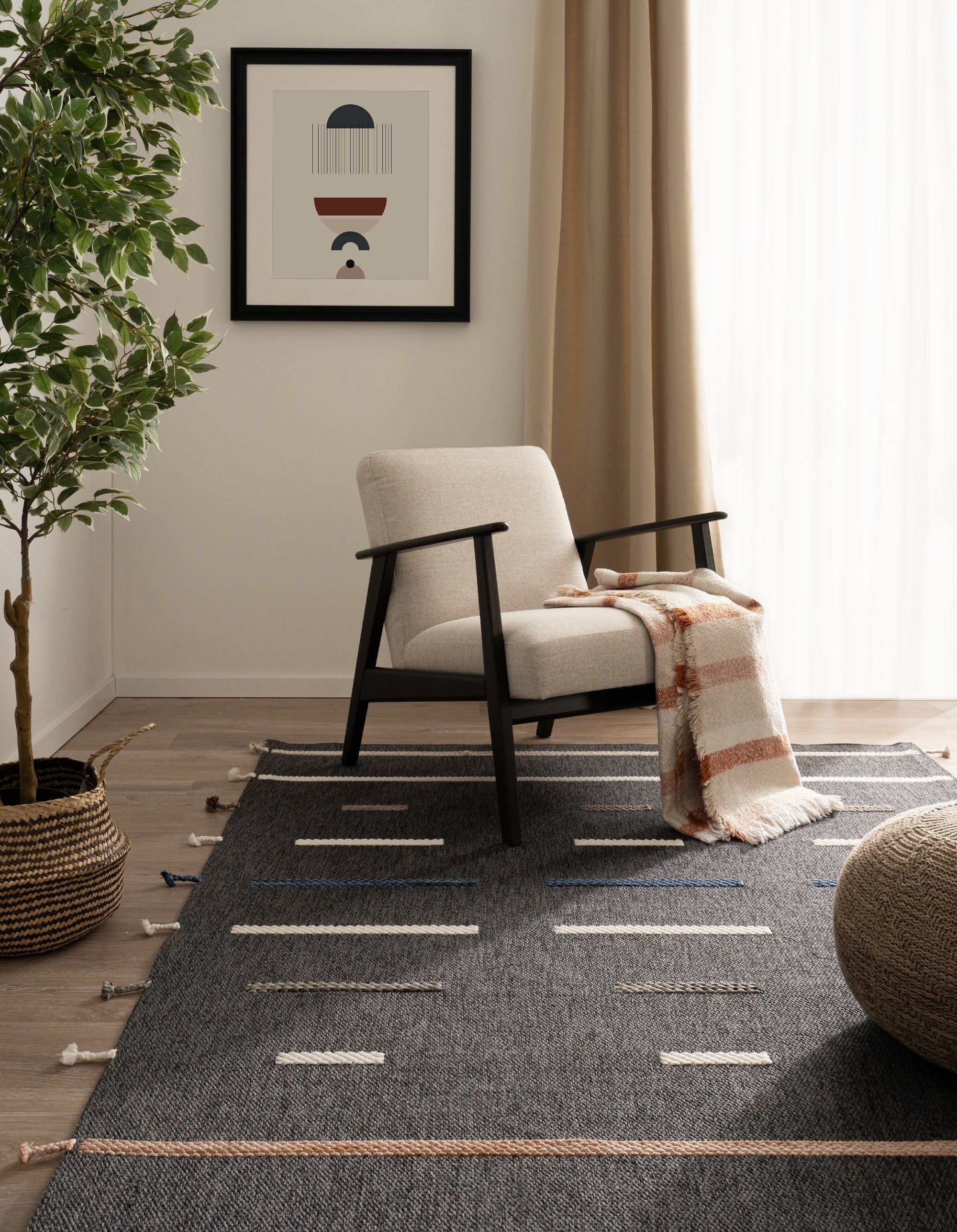 Rechteck Teppich Juniper Boho in Anthrazit von Hadorn™ - Lifestyle Image