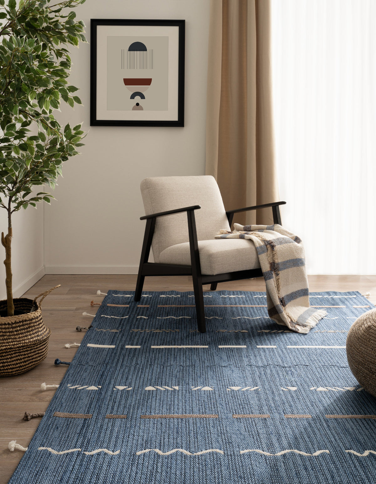 Rechteck Teppich Juniper Greka in Blau von Hadorn™ - Lifestyle Image