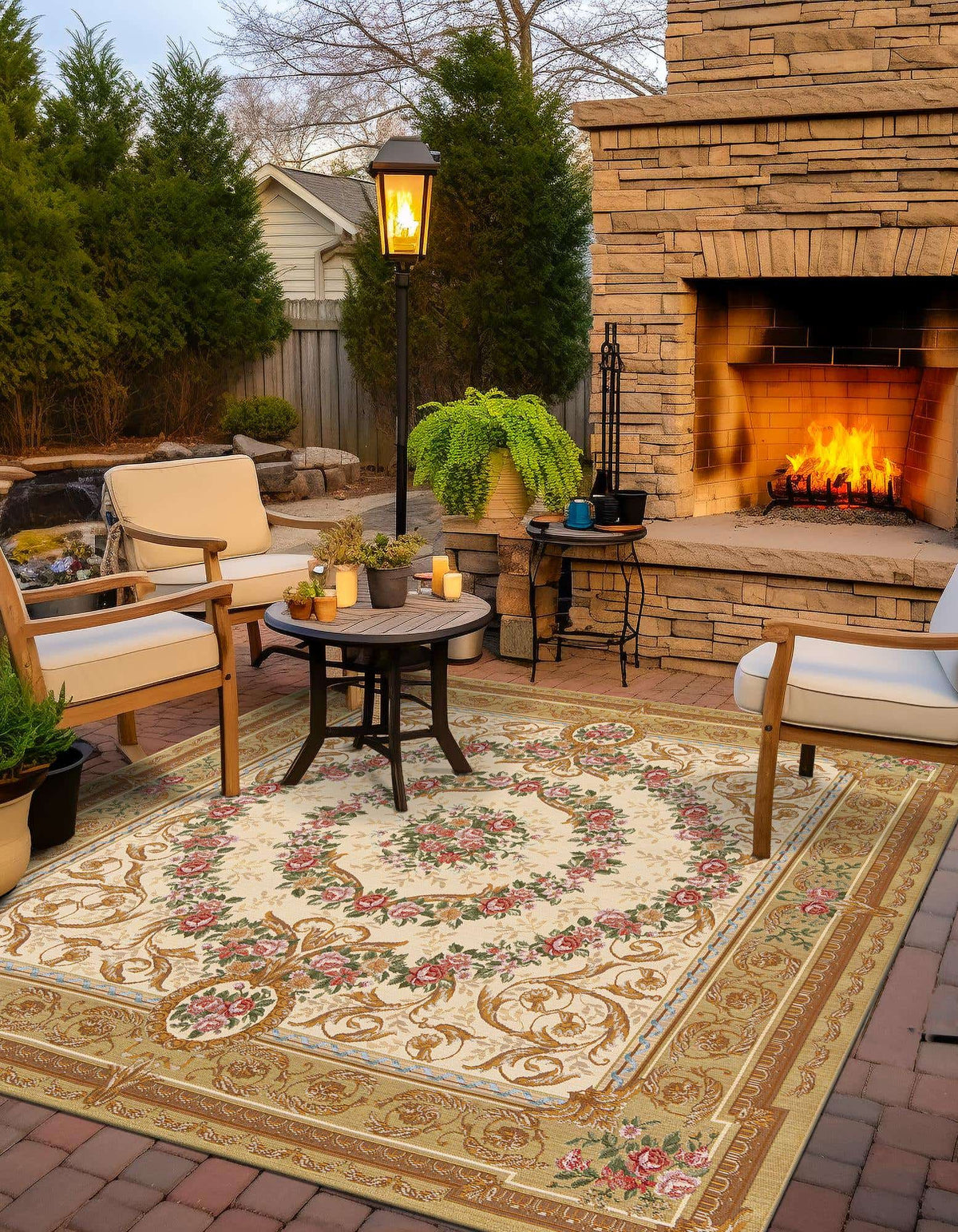 Outdoor Traditional