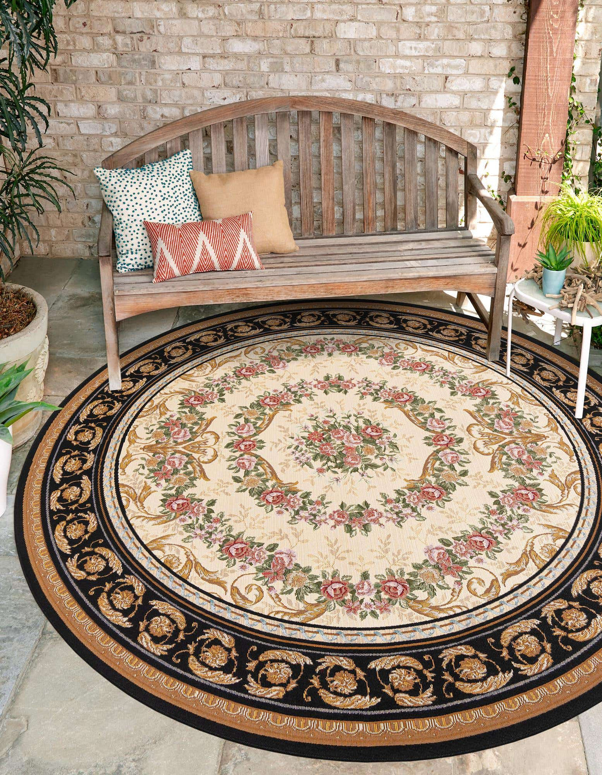 Outdoor Traditional