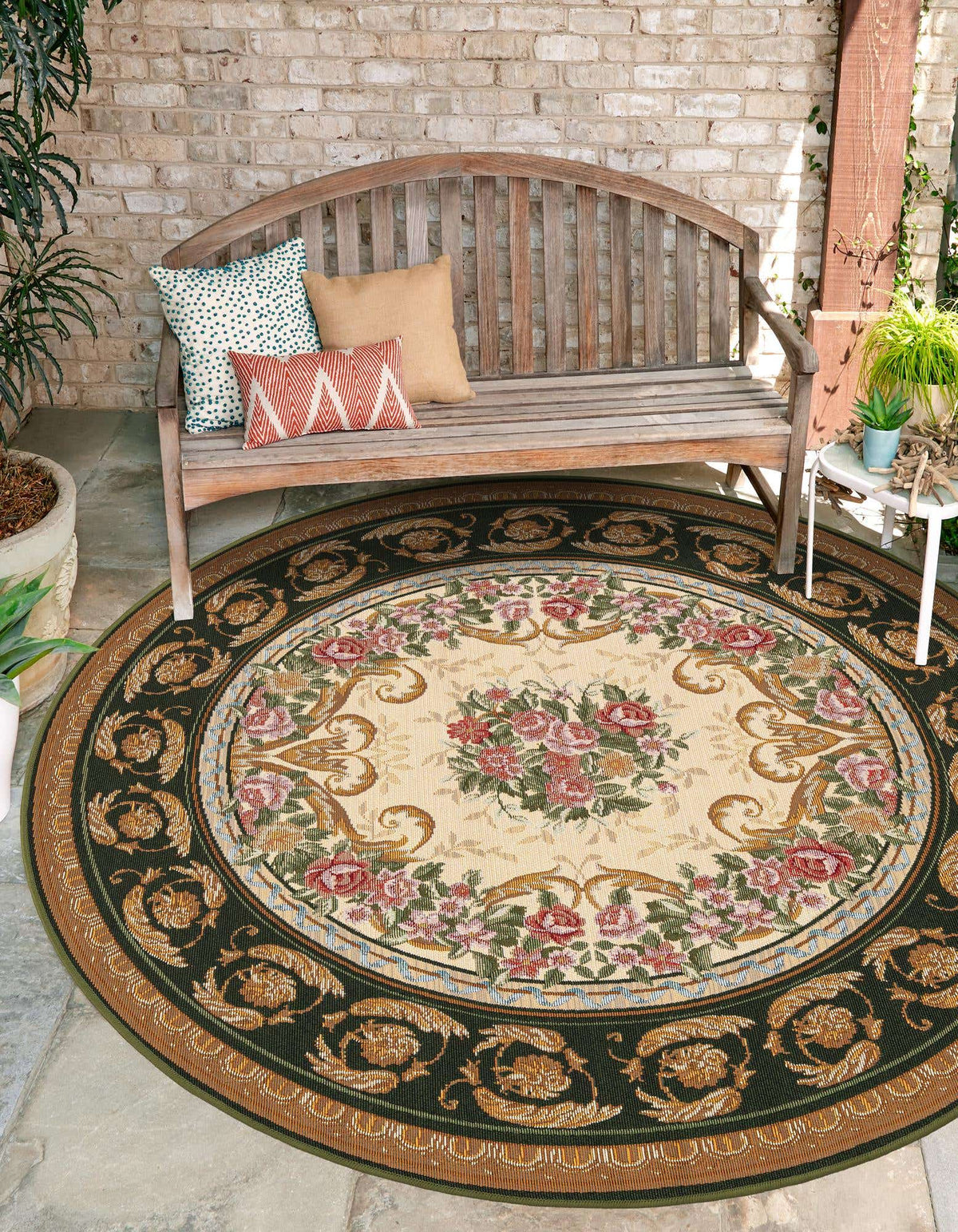 Outdoor Traditional