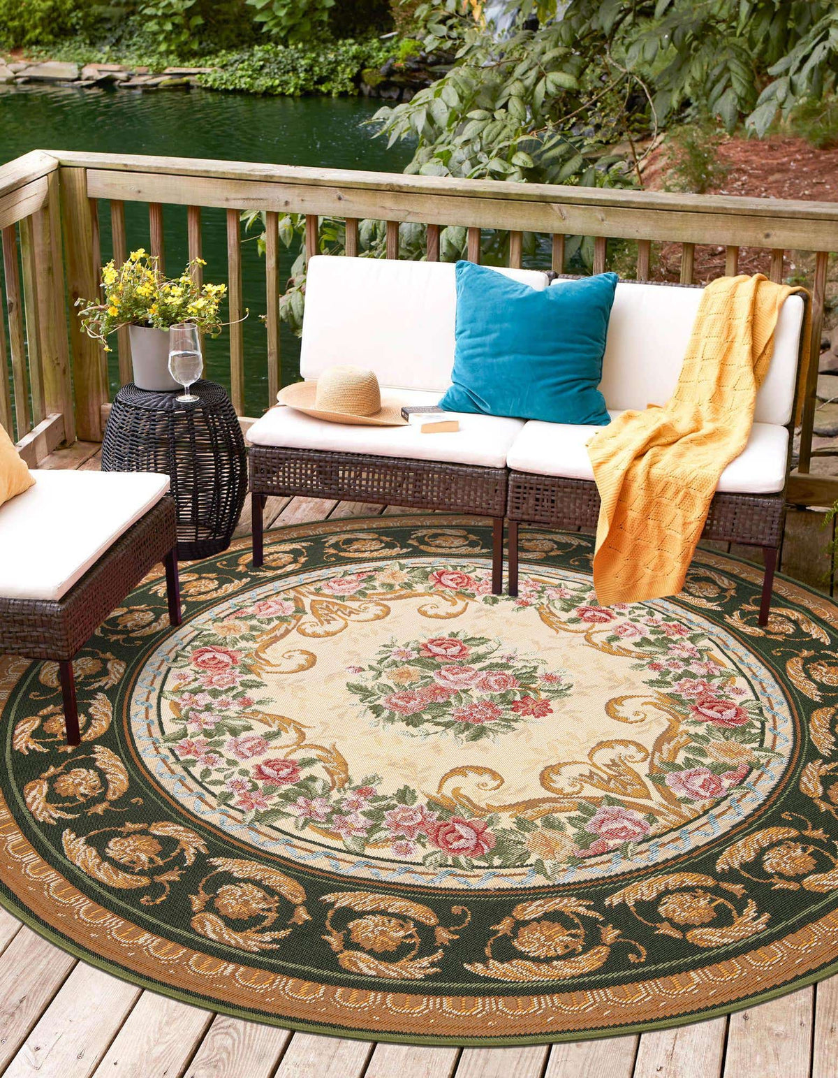 Outdoor Traditional