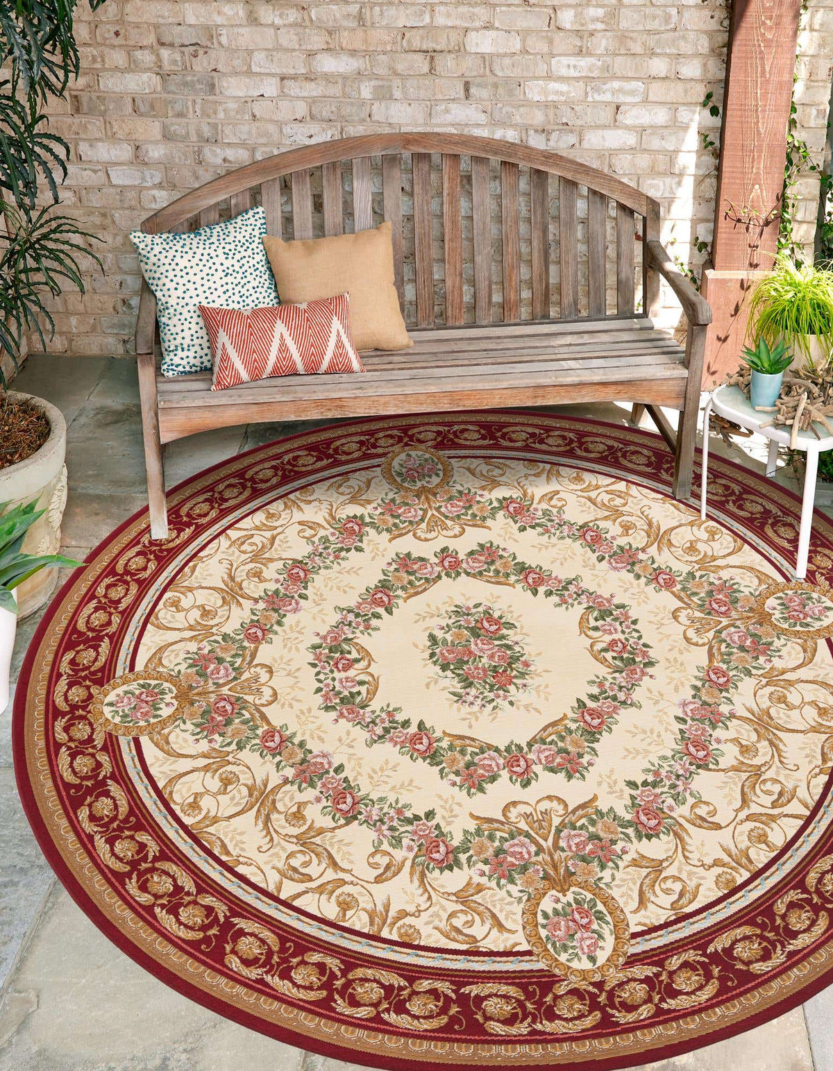Outdoor Traditional
