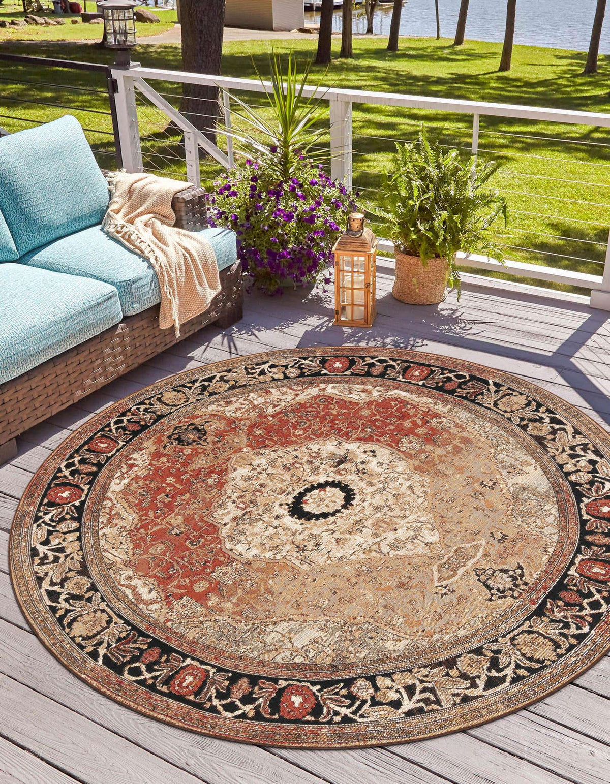 Outdoor Traditional