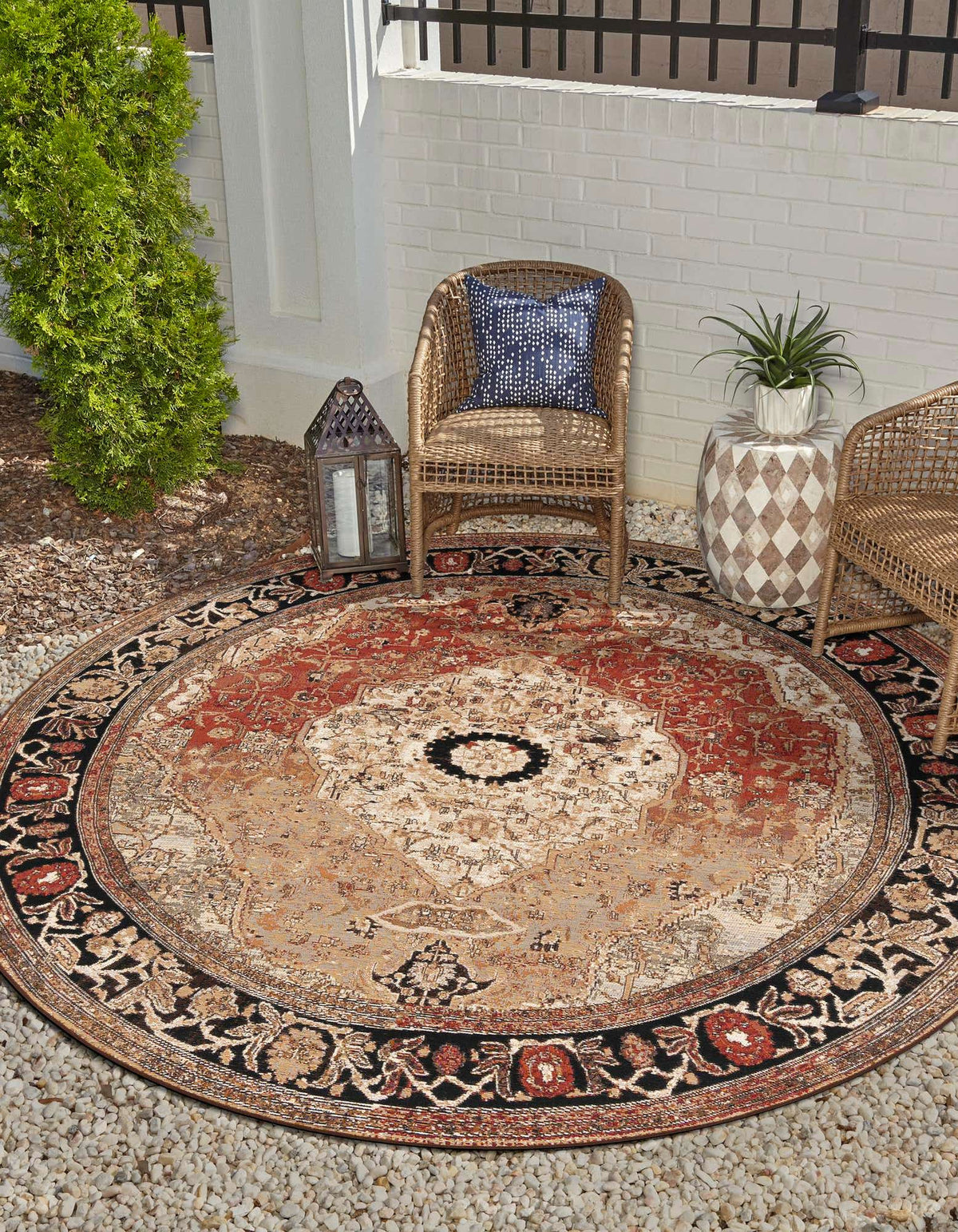 Outdoor Traditional