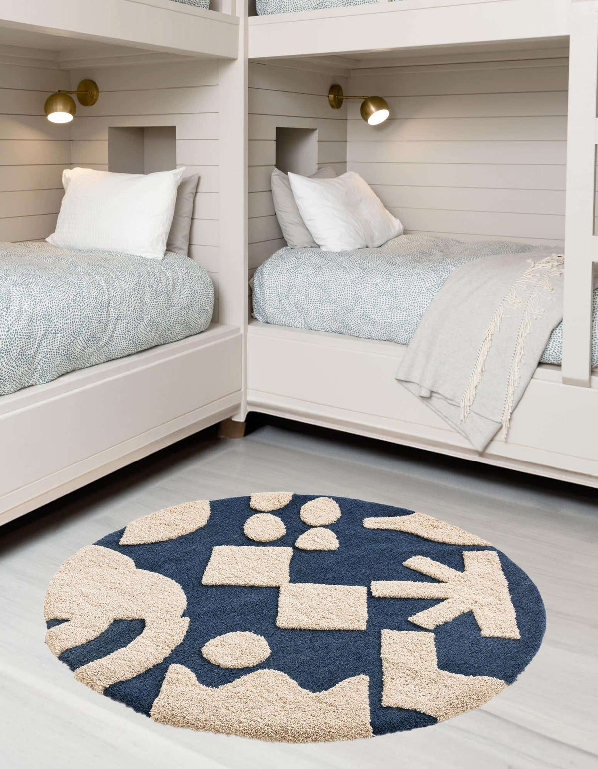 Rund Teppich AI Handgetuftet in Marineblau und Elfenbein von Hadorn™ - Lifestyle Image