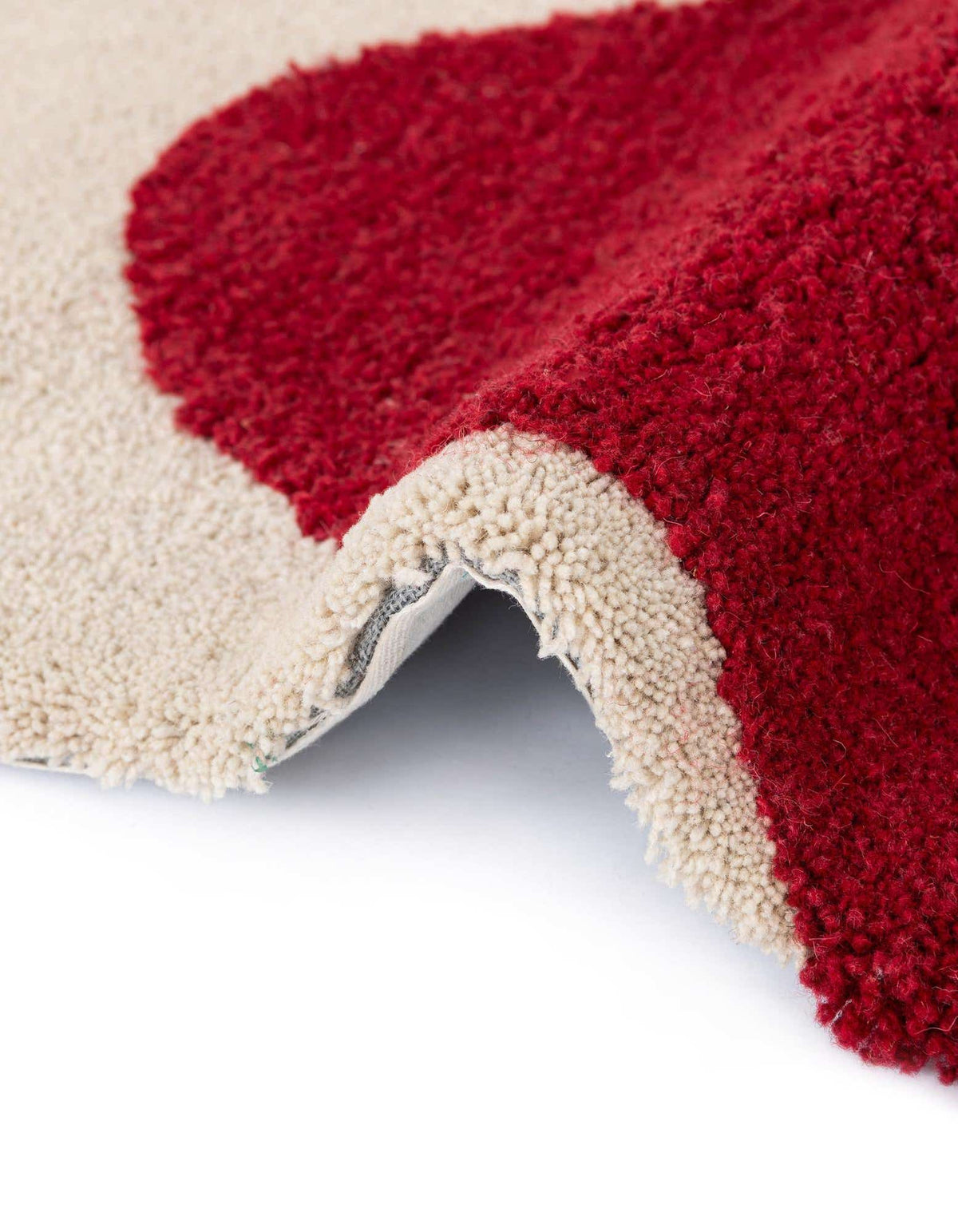 Läufer Teppich AI Handgetuftet in Rot und Elfenbein von Hadorn™ - Lifestyle Image