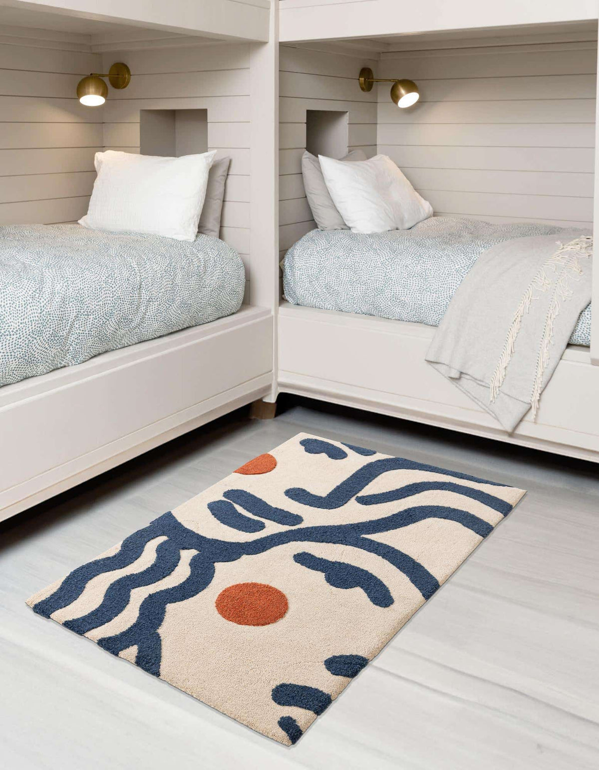 Rechteck Teppich AI Handgetuftet in Marineblau und Elfenbein von Hadorn™ - Lifestyle Image