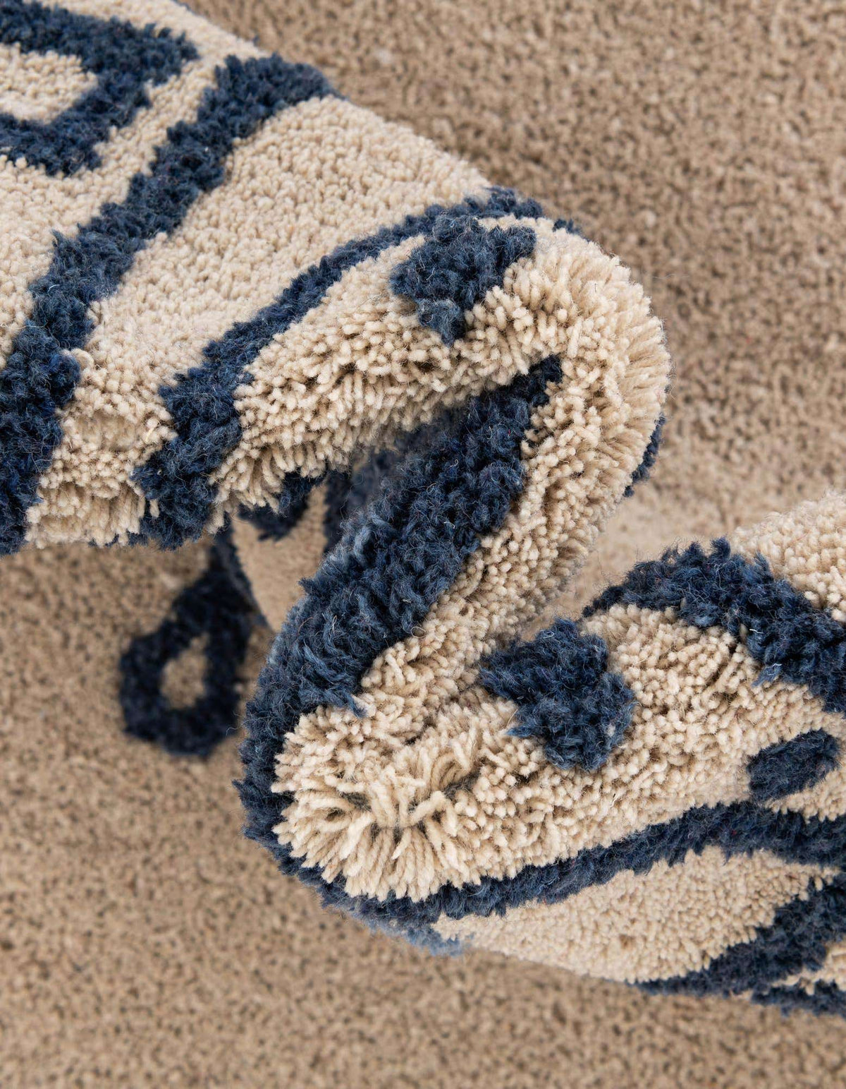 Läufer Teppich AI Handgetuftet in Elfenbein von Hadorn™ - Lifestyle Image