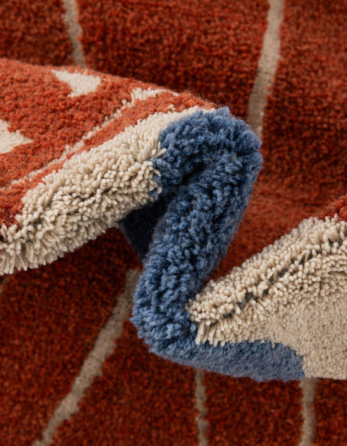 Quadratisch Teppich AI Handgetuftet in Orange von Hadorn™ - Lifestyle Image