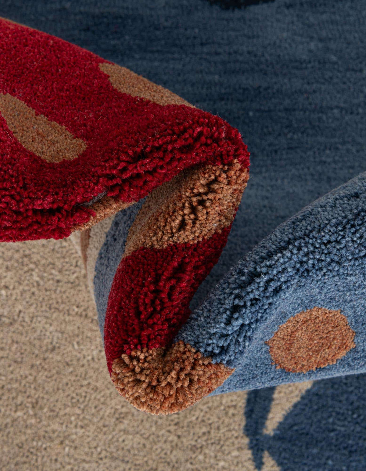 Rechteck Teppich AI Handgetuftet in Mehrfarbig von Hadorn™ - Lifestyle Image